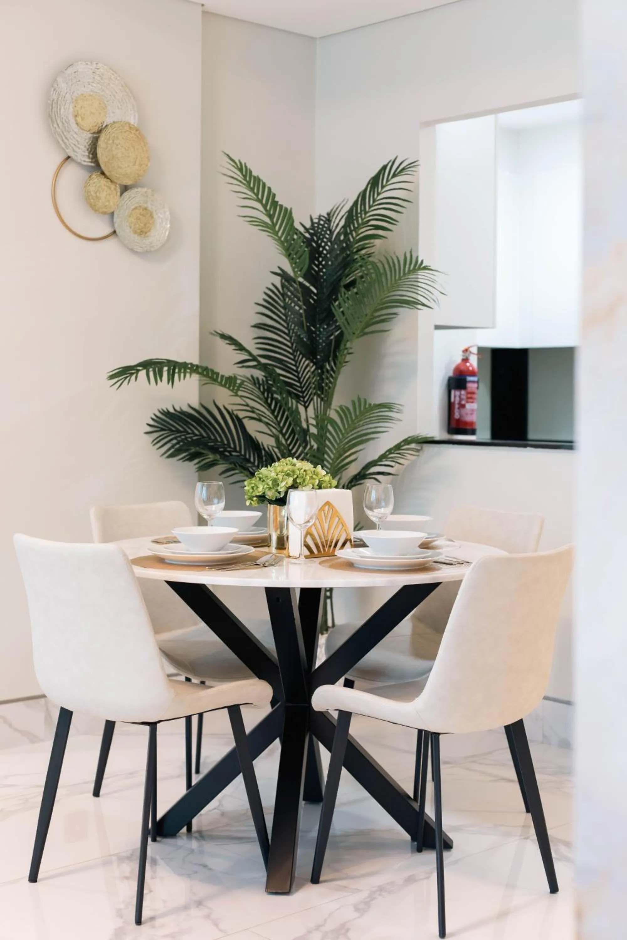 Kitchen or kitchenette in SIMPLY COMFORT in J ONE Tower