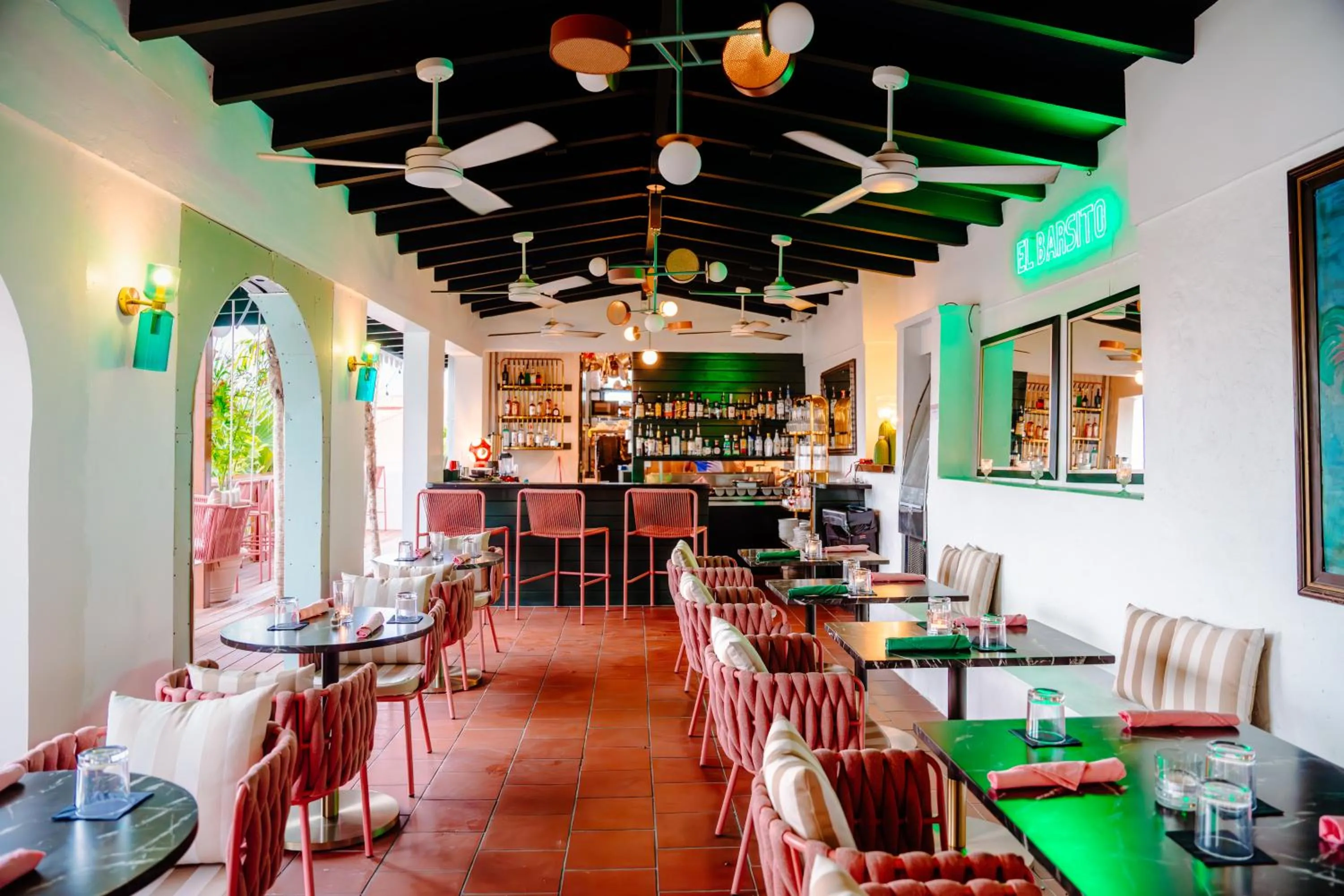 Restaurant/places to eat in The Pink Palm Hotel - Adults Only