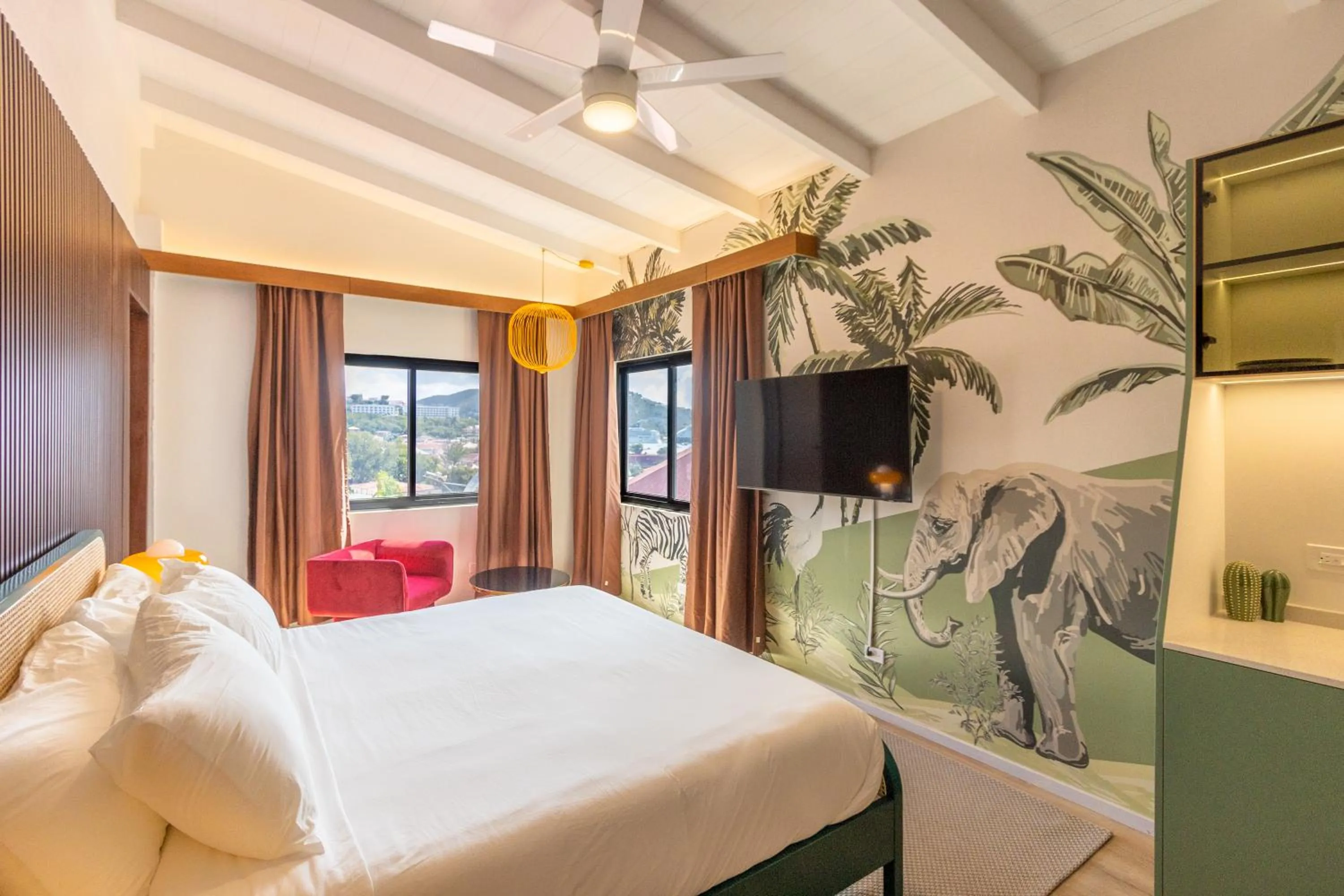TV and multimedia, Bed in The Pink Palm Hotel - Adults Only