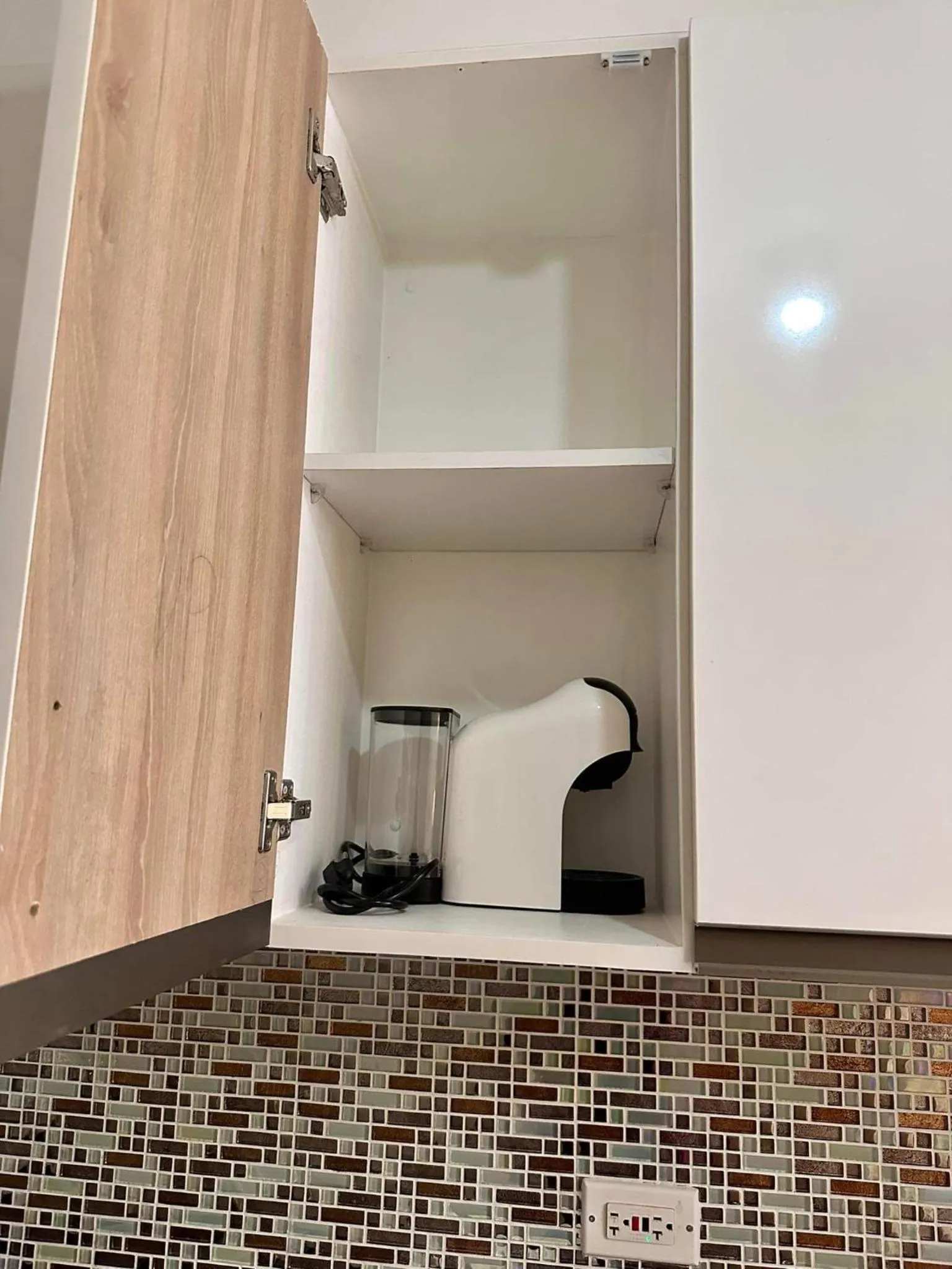 Deluxe Suites Razelles 2 at Shore 2 Residences Tower 1