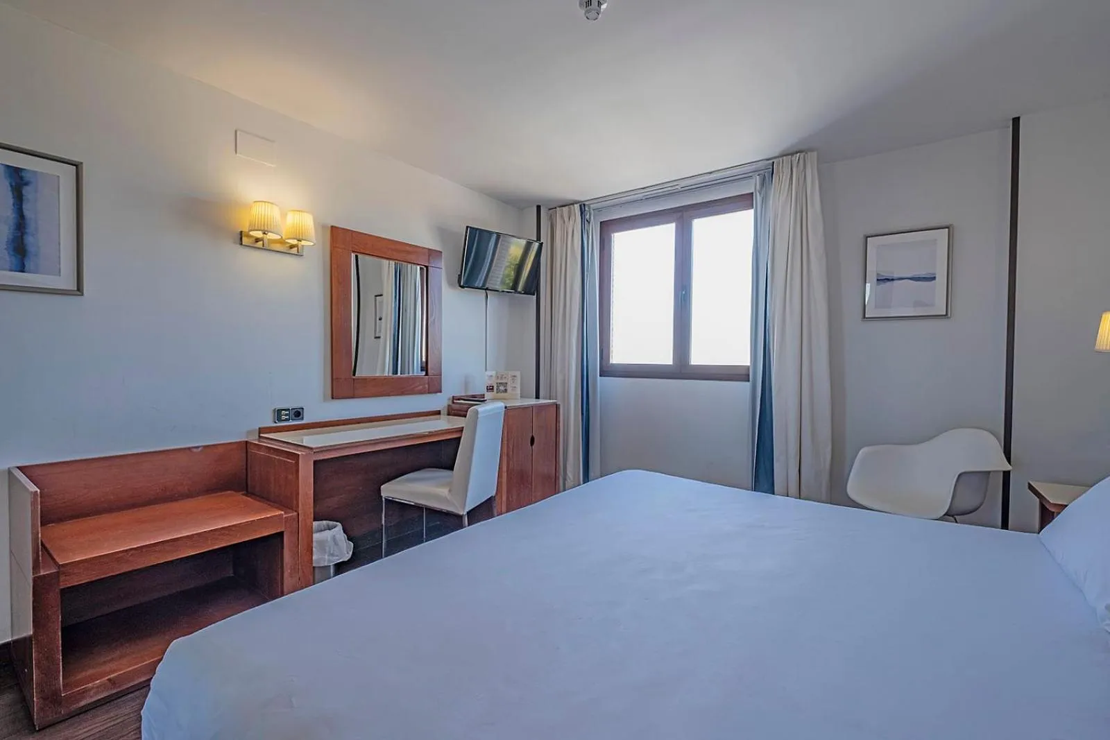 Photo of the whole room, Bed in Hotel Hidalgo