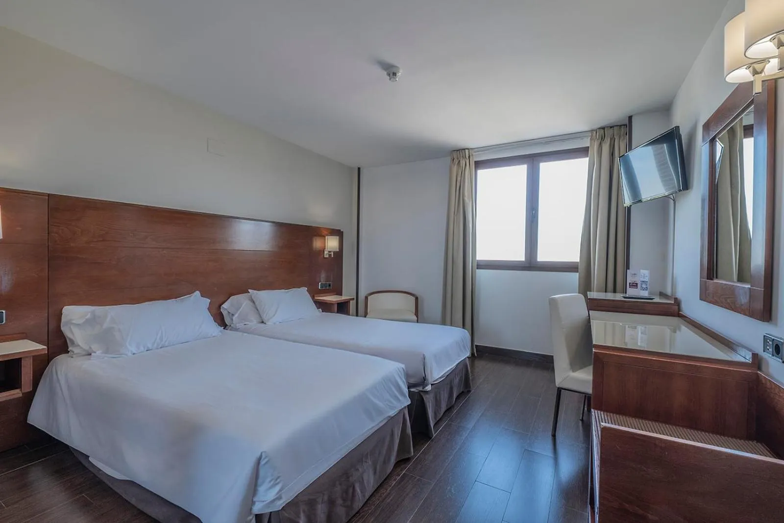 Photo of the whole room, Bed in Hotel Hidalgo