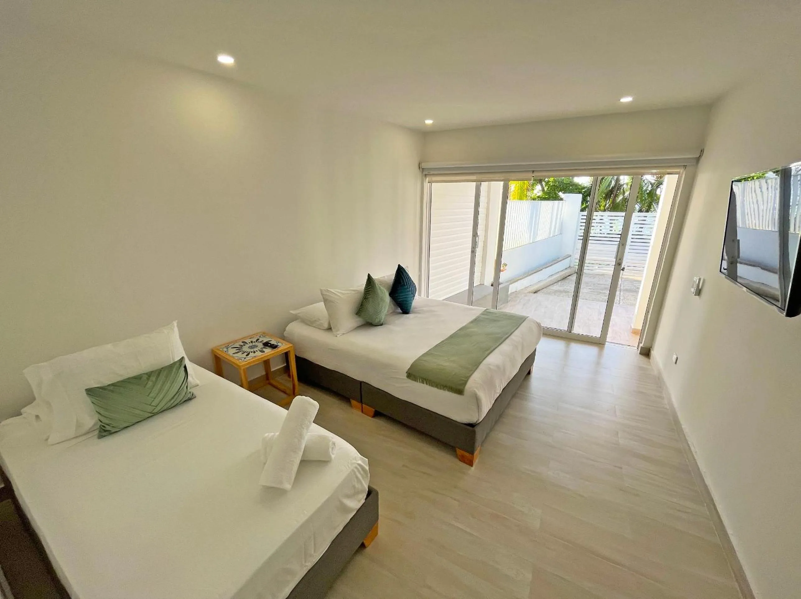 Photo of the whole room, Bed in Zaba Beach House