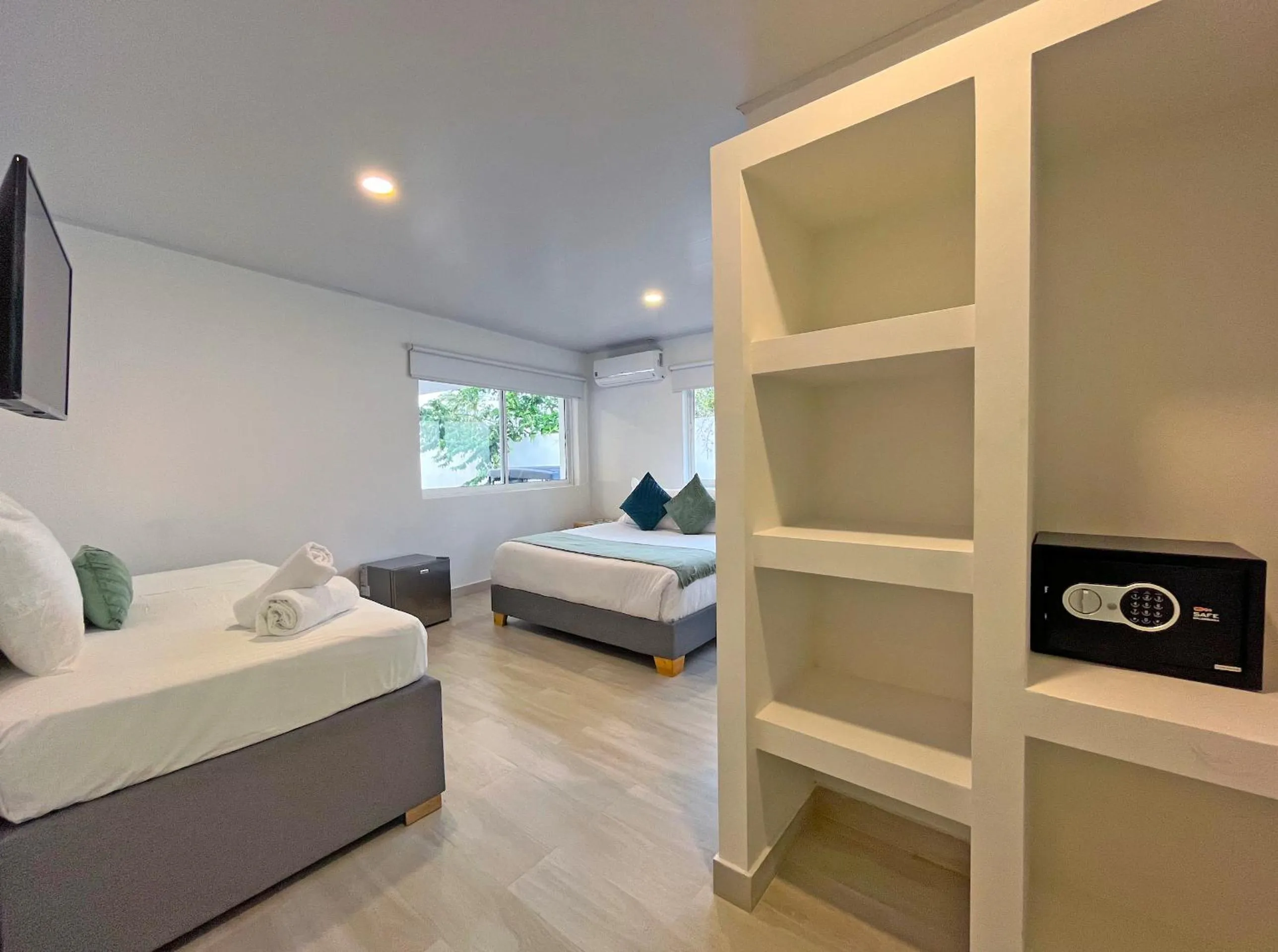 Photo of the whole room, Bed in Zaba Beach House