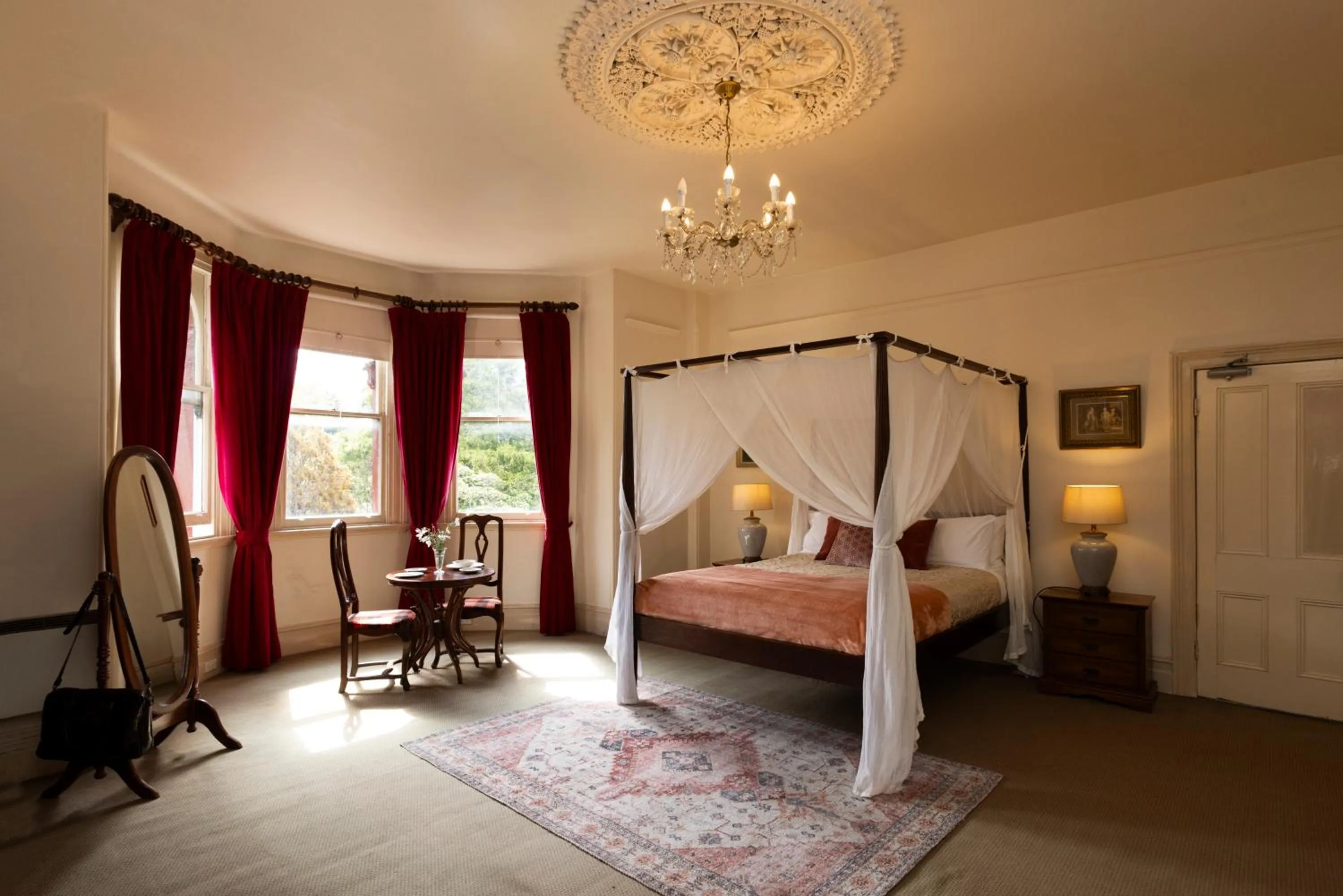 Bedroom, Bed in Leura House