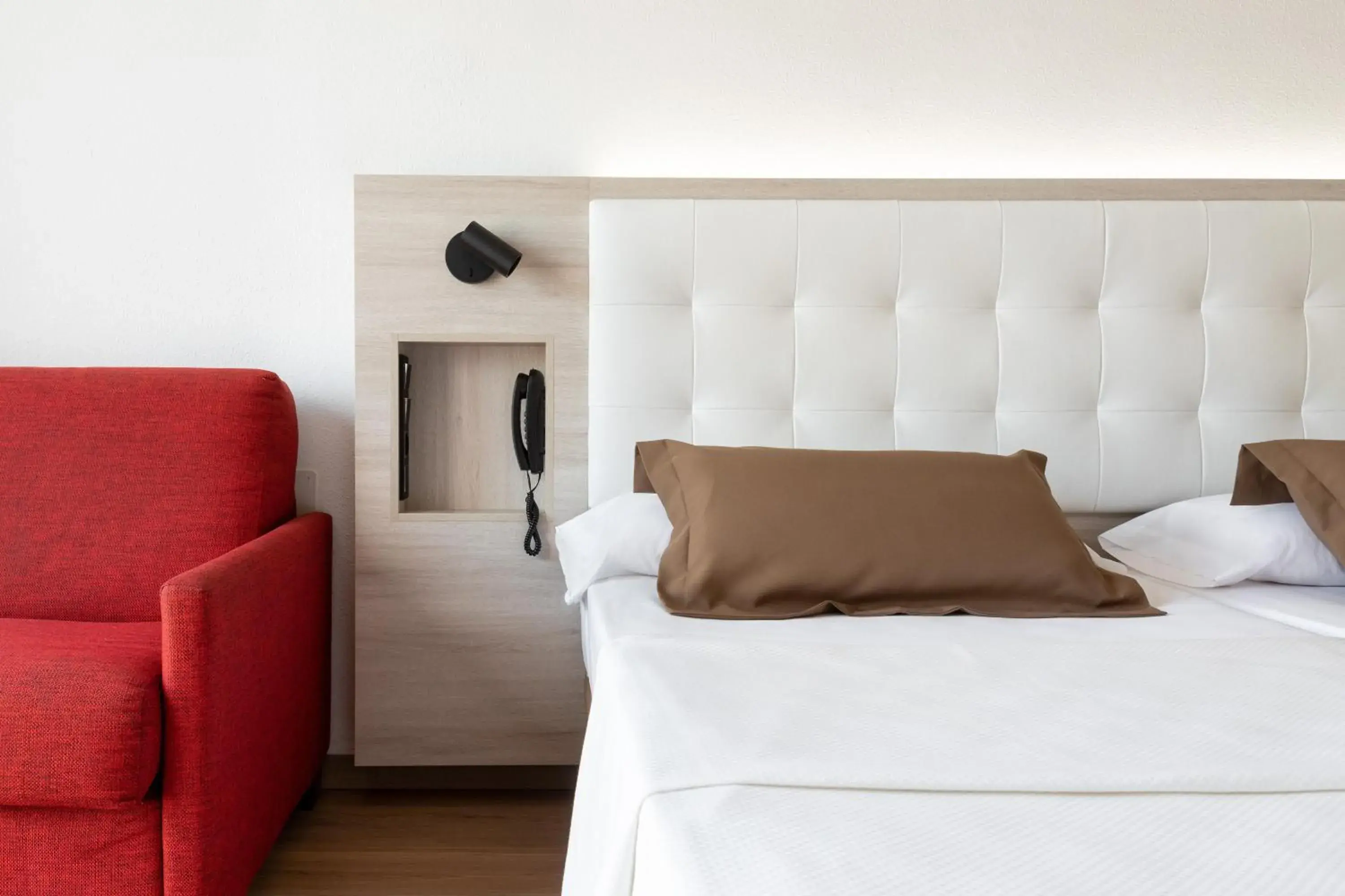 Photo of the whole room, Bed in Alexandre Gala Photo of the whole room, Bed in Alexandre Gala