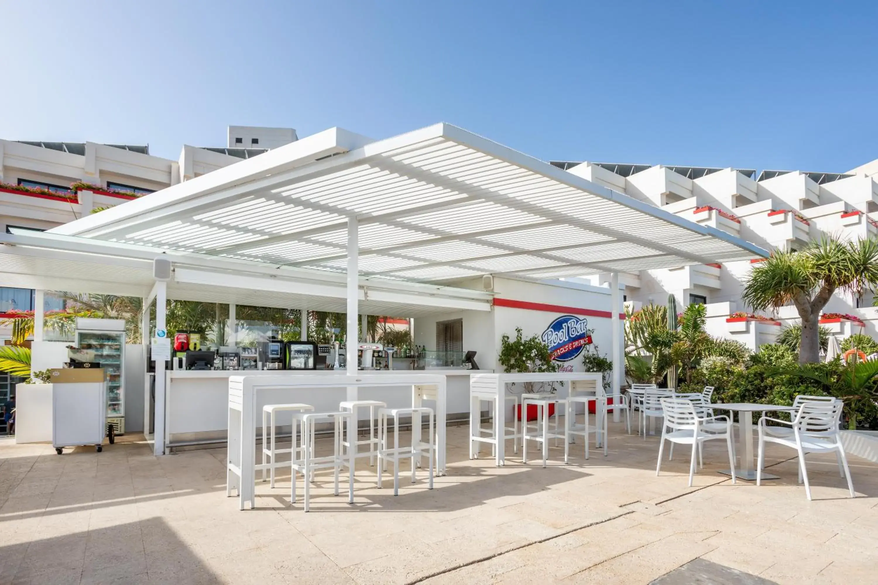 Lounge or bar in Alexandre Gala Lounge or bar in Alexandre Gala