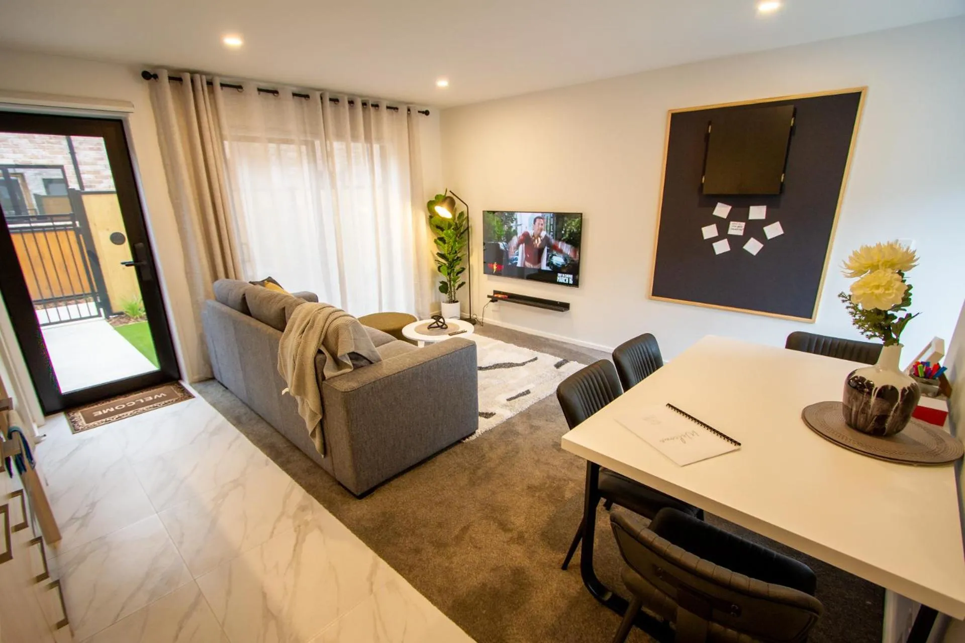 Two-Bedroom Apartment in A touch of Luxury in Chch CBD with Free Carpark