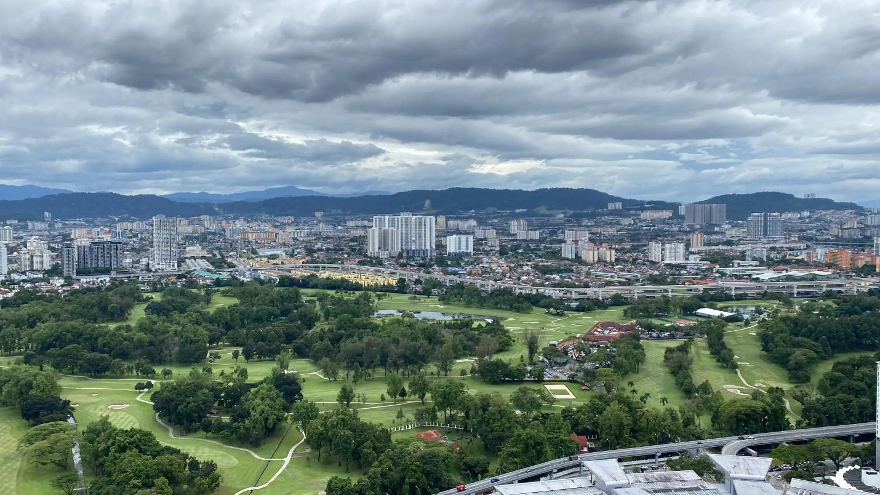 Family Three Bedroom Apartment - Golf View in MOONWAY SUITES At EATON KLCC Family Three Bedroom Apartment - Golf View in MOONWAY SUITES At EATON KLCC