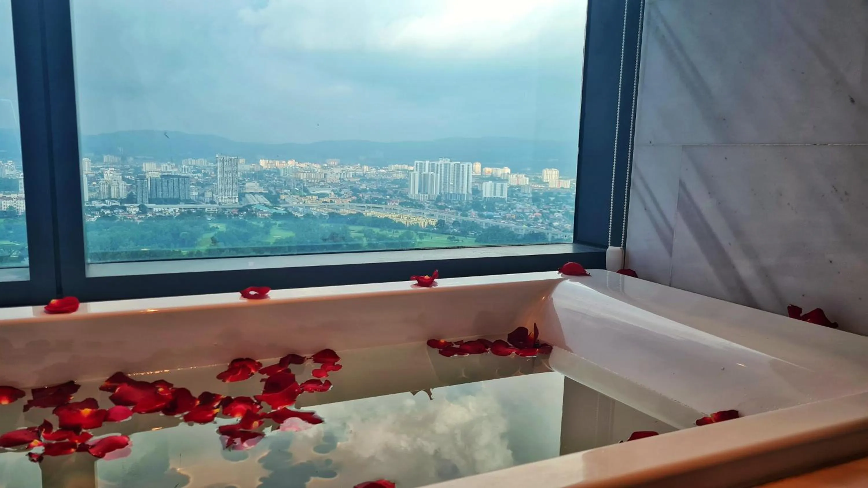 Natural landscape in MOONWAY SUITES At EATON KLCC