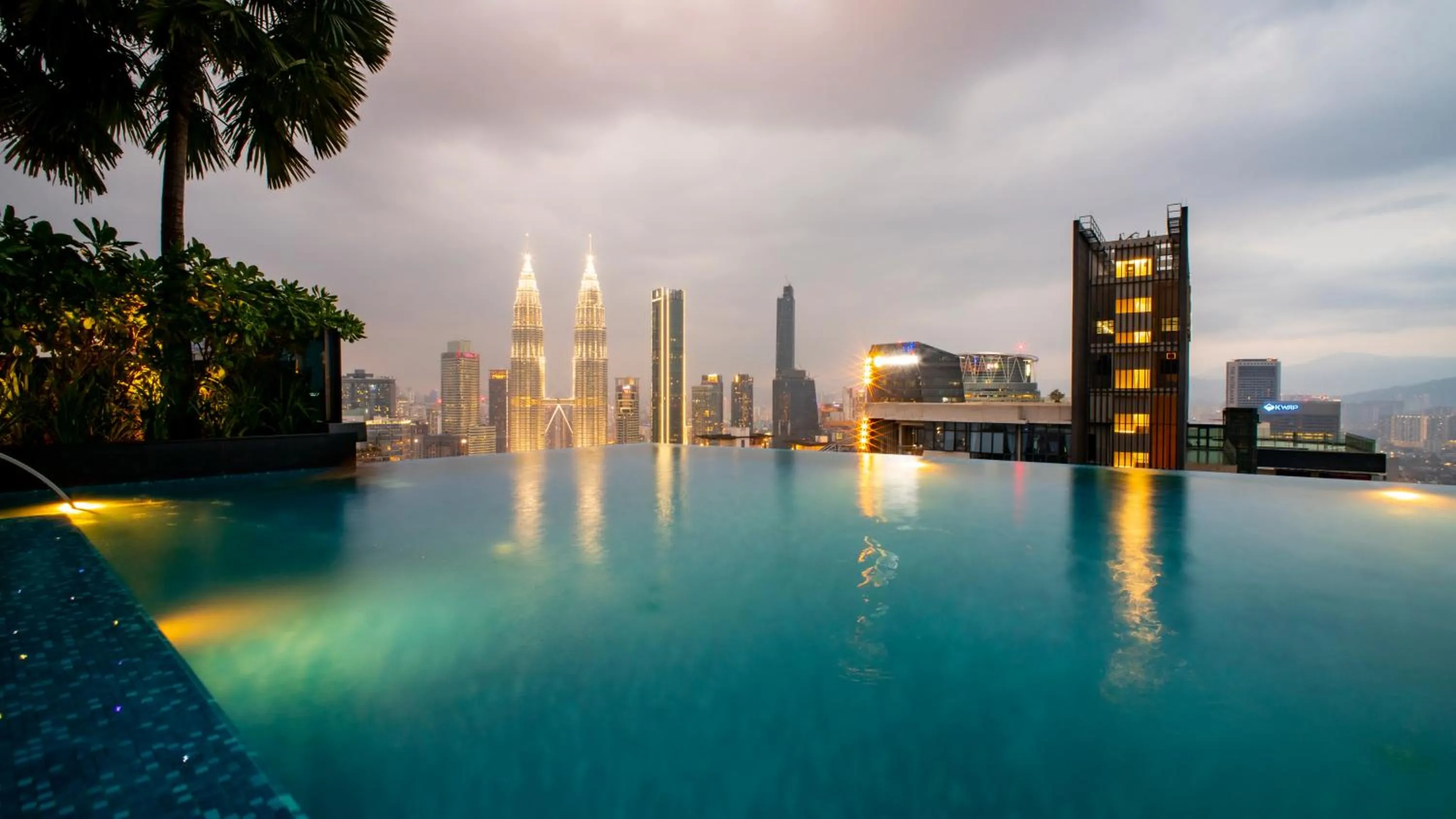 City view in MOONWAY SUITES At EATON KLCC