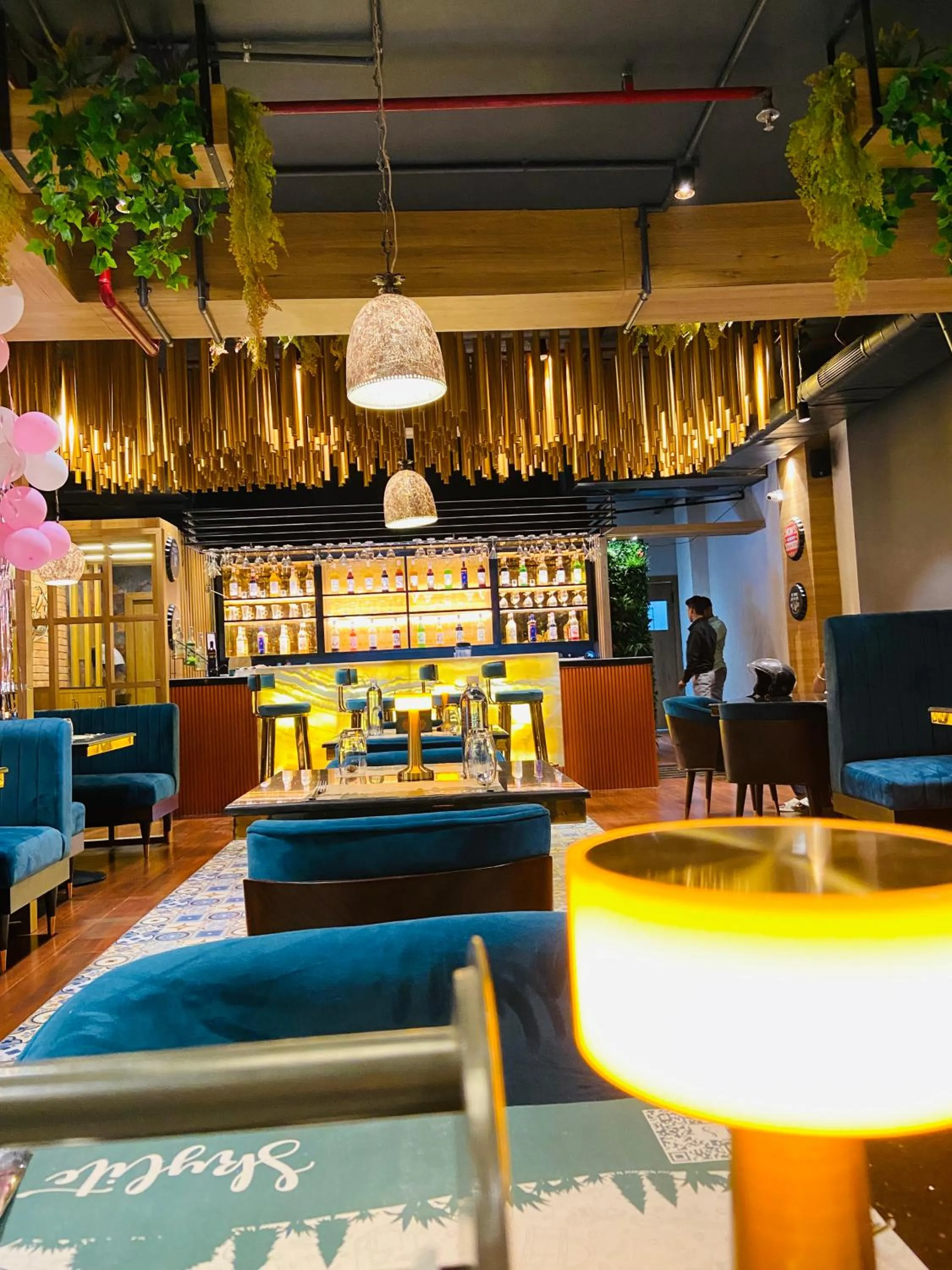 Restaurant/places to eat in HOTEL SILKHOUSE PREMIER