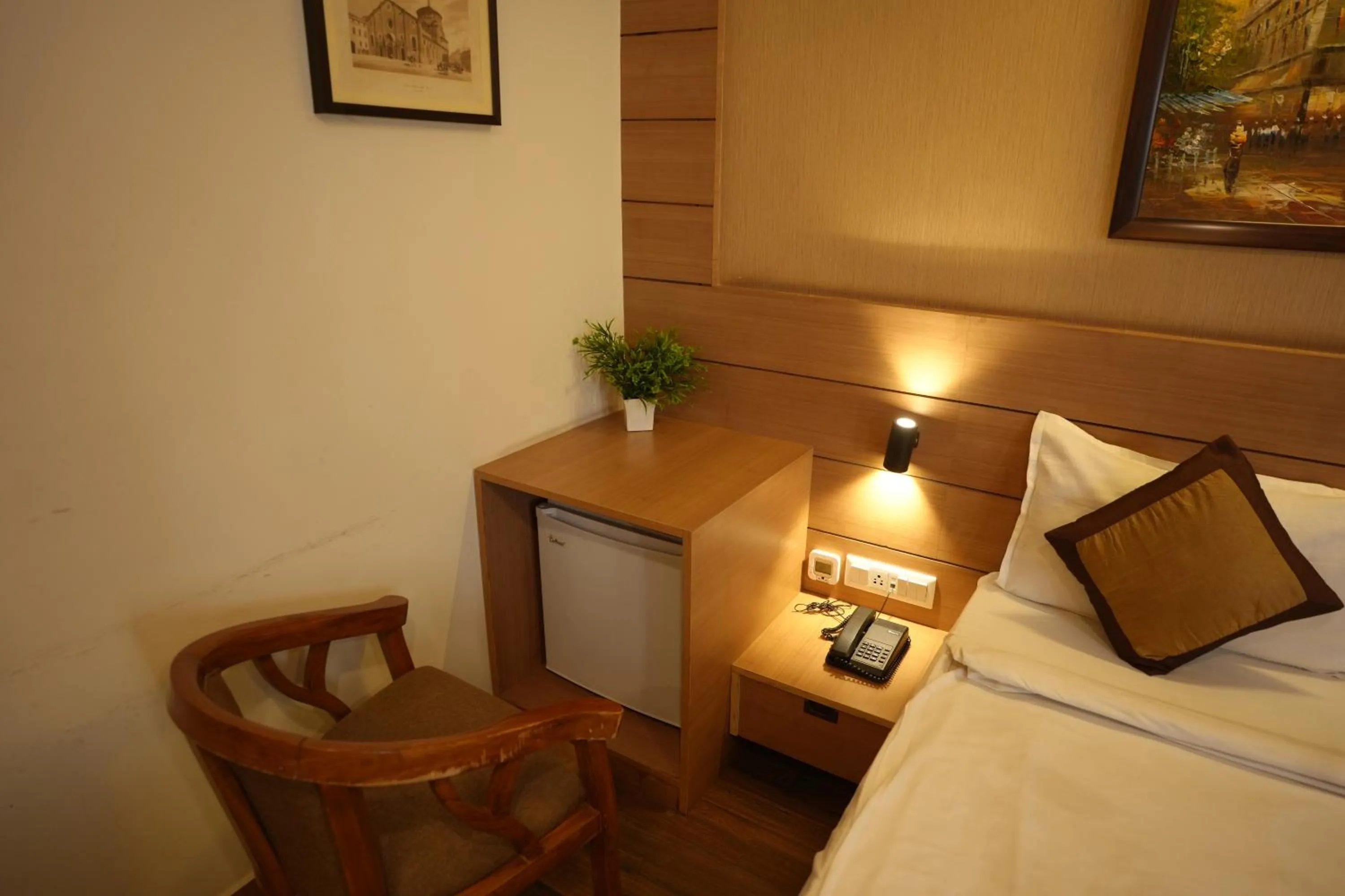 Bed in HOTEL SILKHOUSE PREMIER