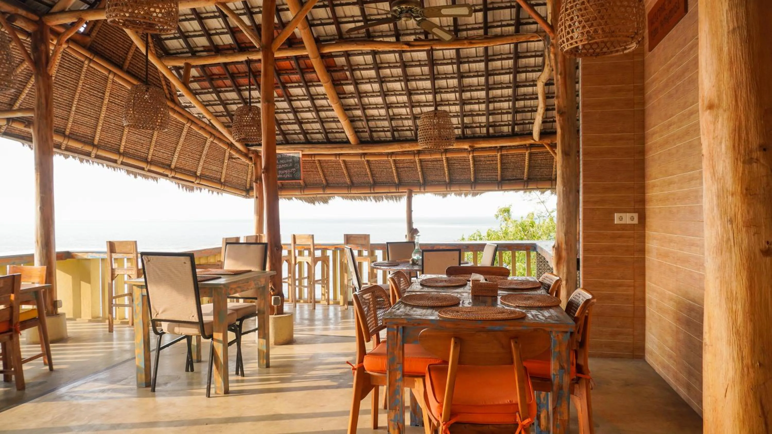 Restaurant/places to eat in Kalimaja Amed Villa