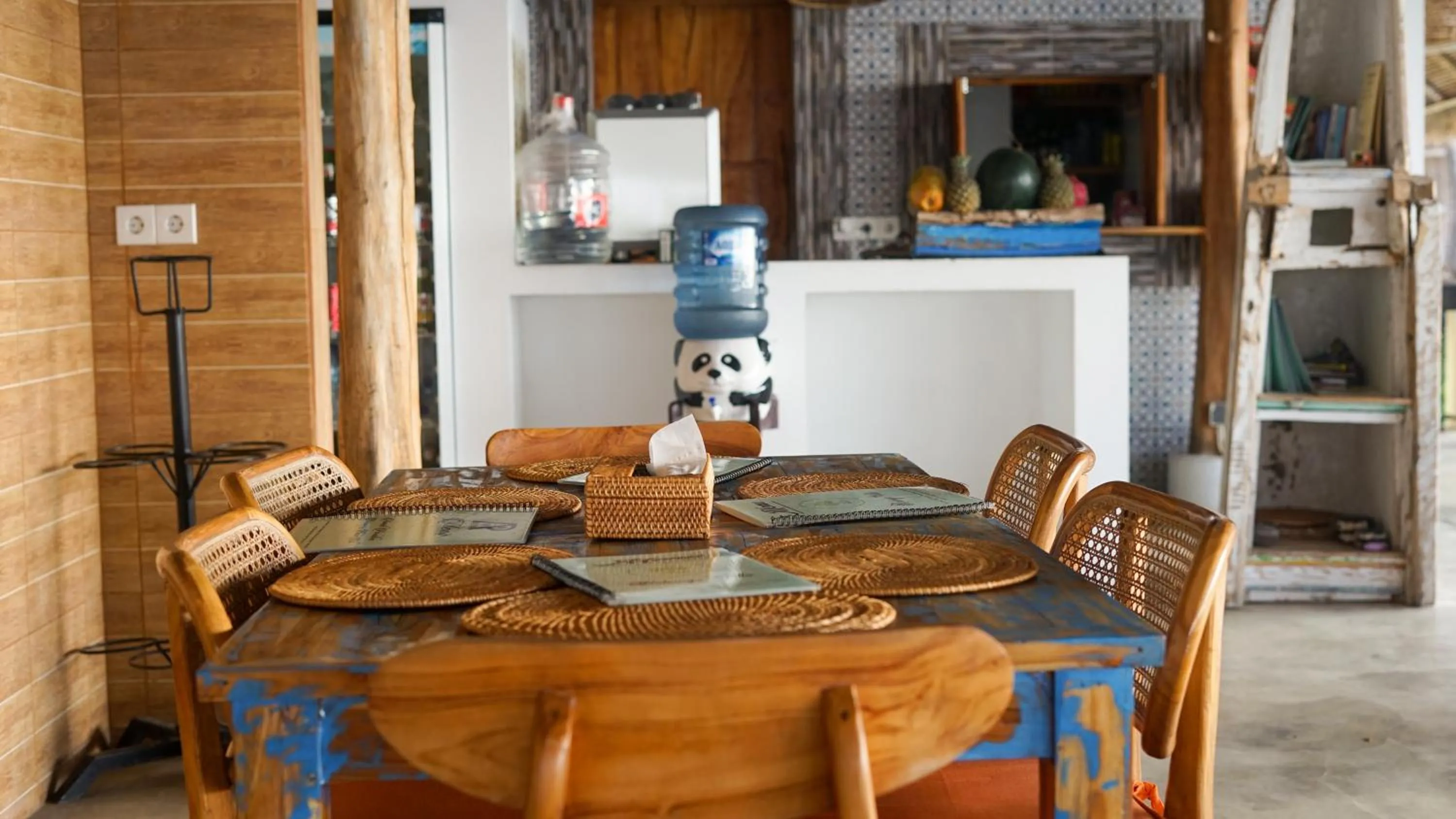 Restaurant/places to eat in Kalimaja Amed Villa