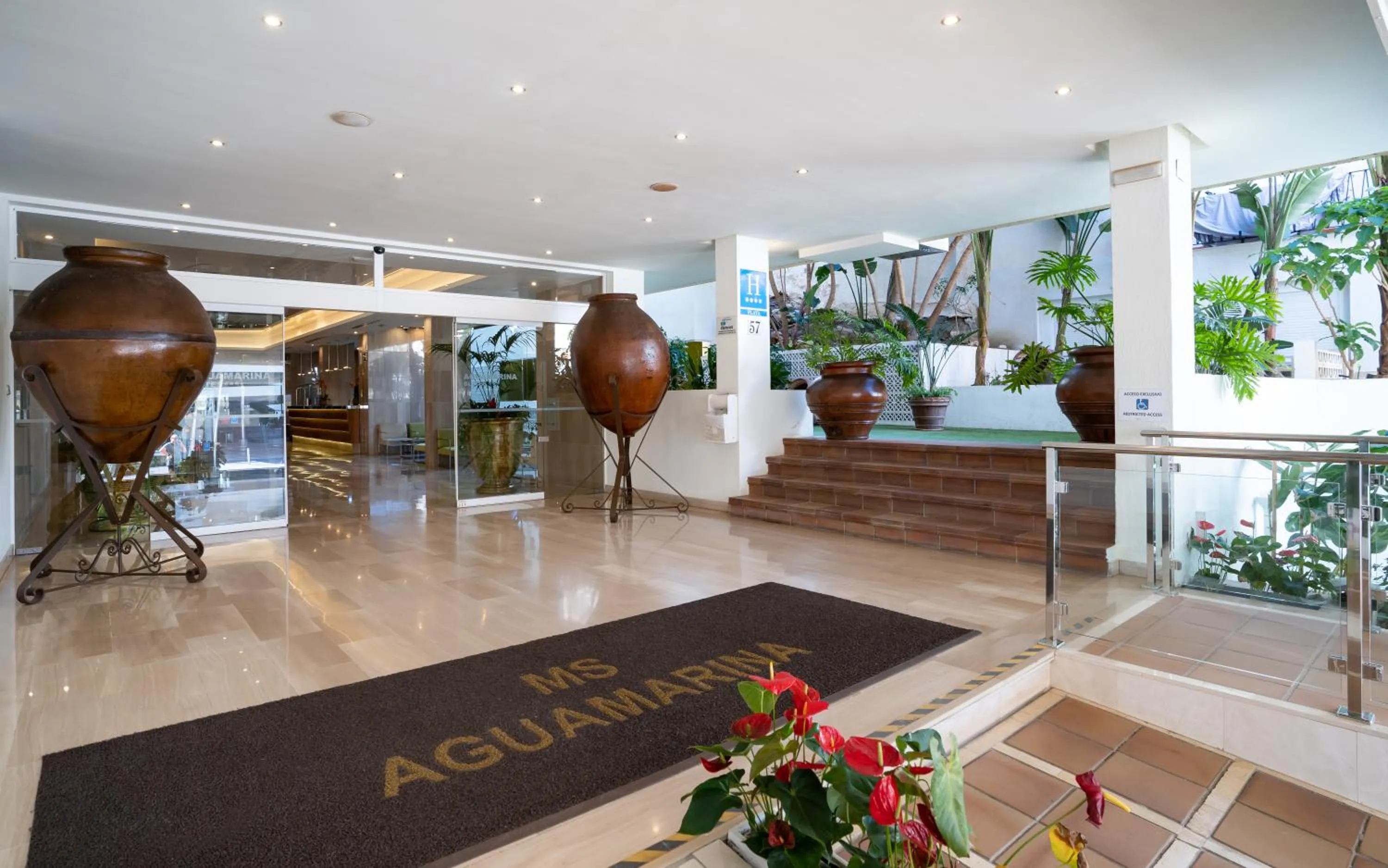 Lobby or reception in MS Aguamarina Costa del Sol