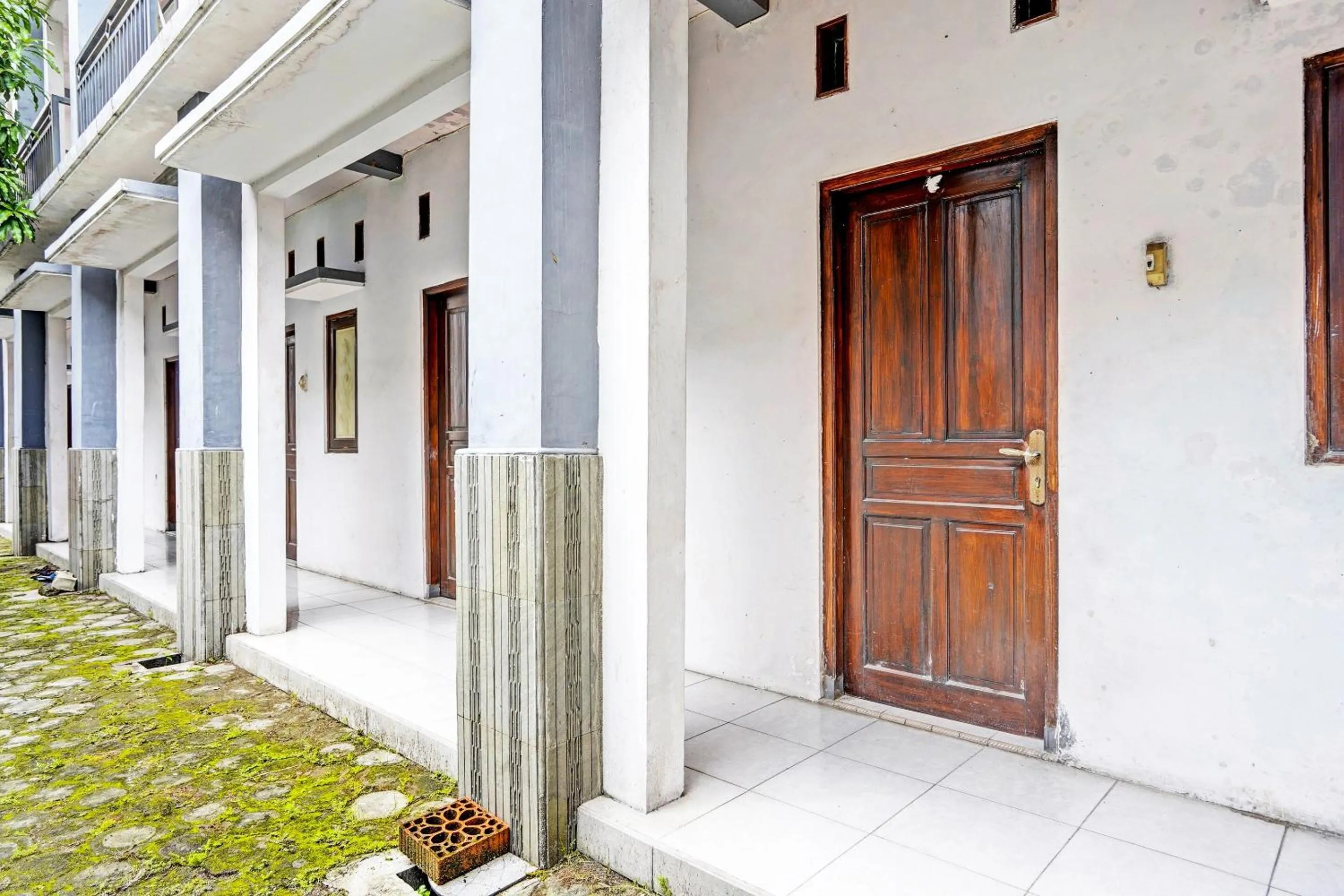 Lobby or reception in Hotel O Fun Guesthouse Syariah