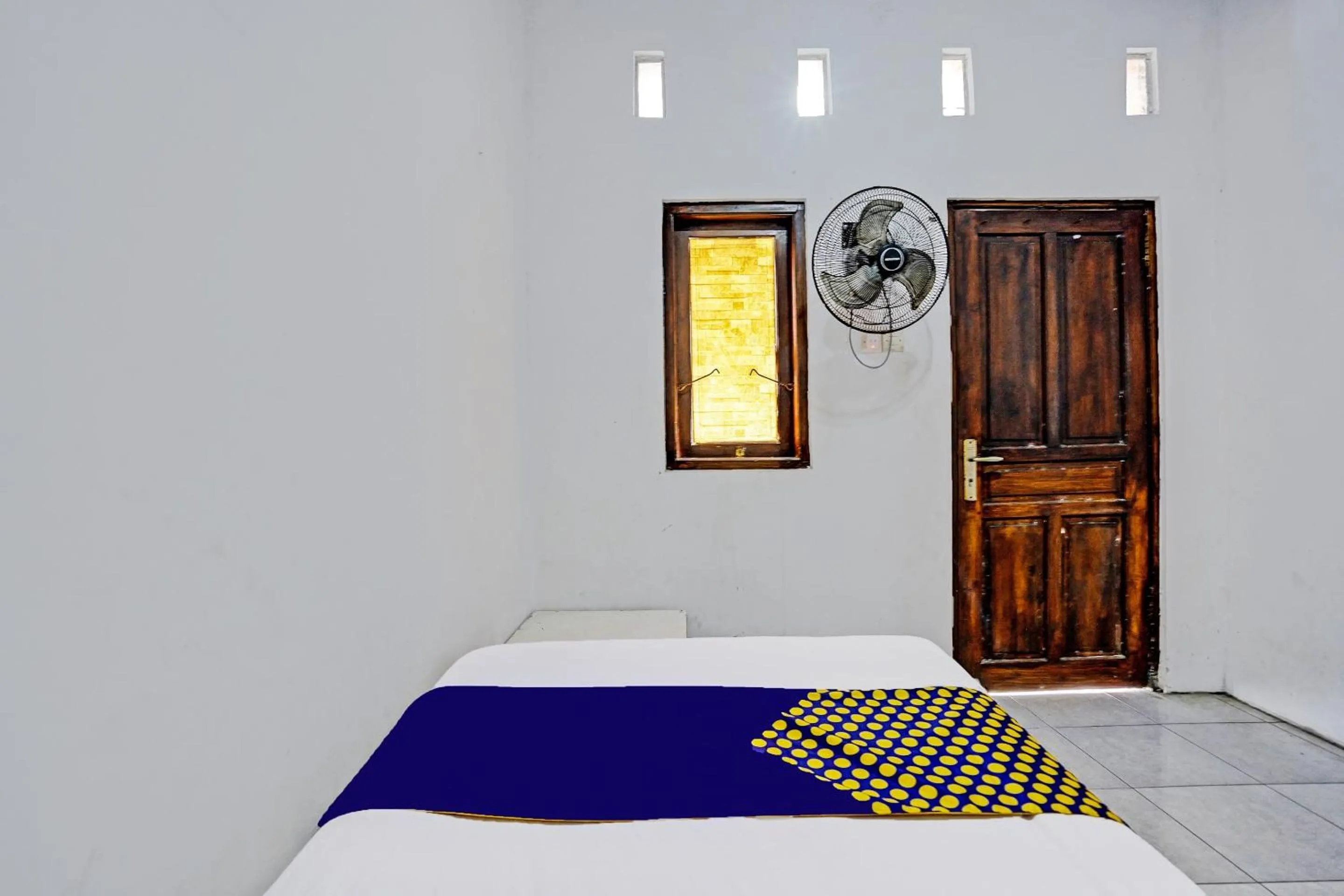Bedroom, Bed in Hotel O Fun Guesthouse Syariah