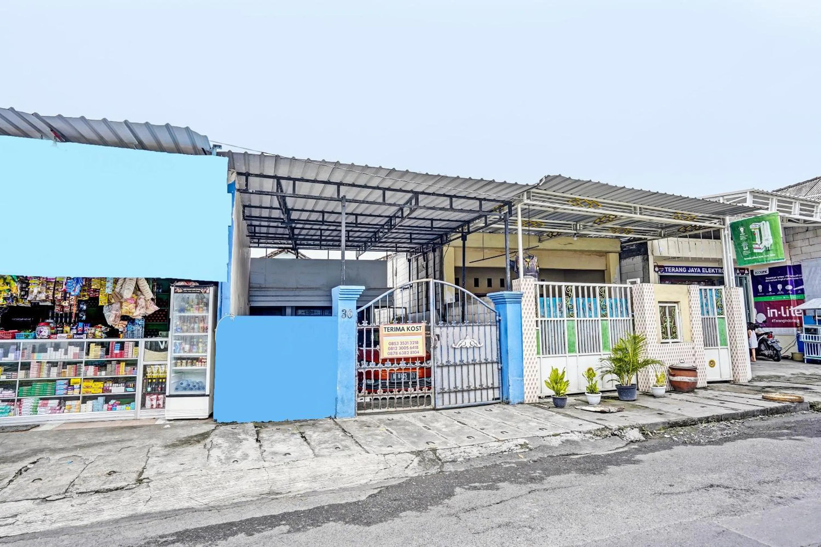 Facade/entrance in Hotel O Tarlo Guest House 4