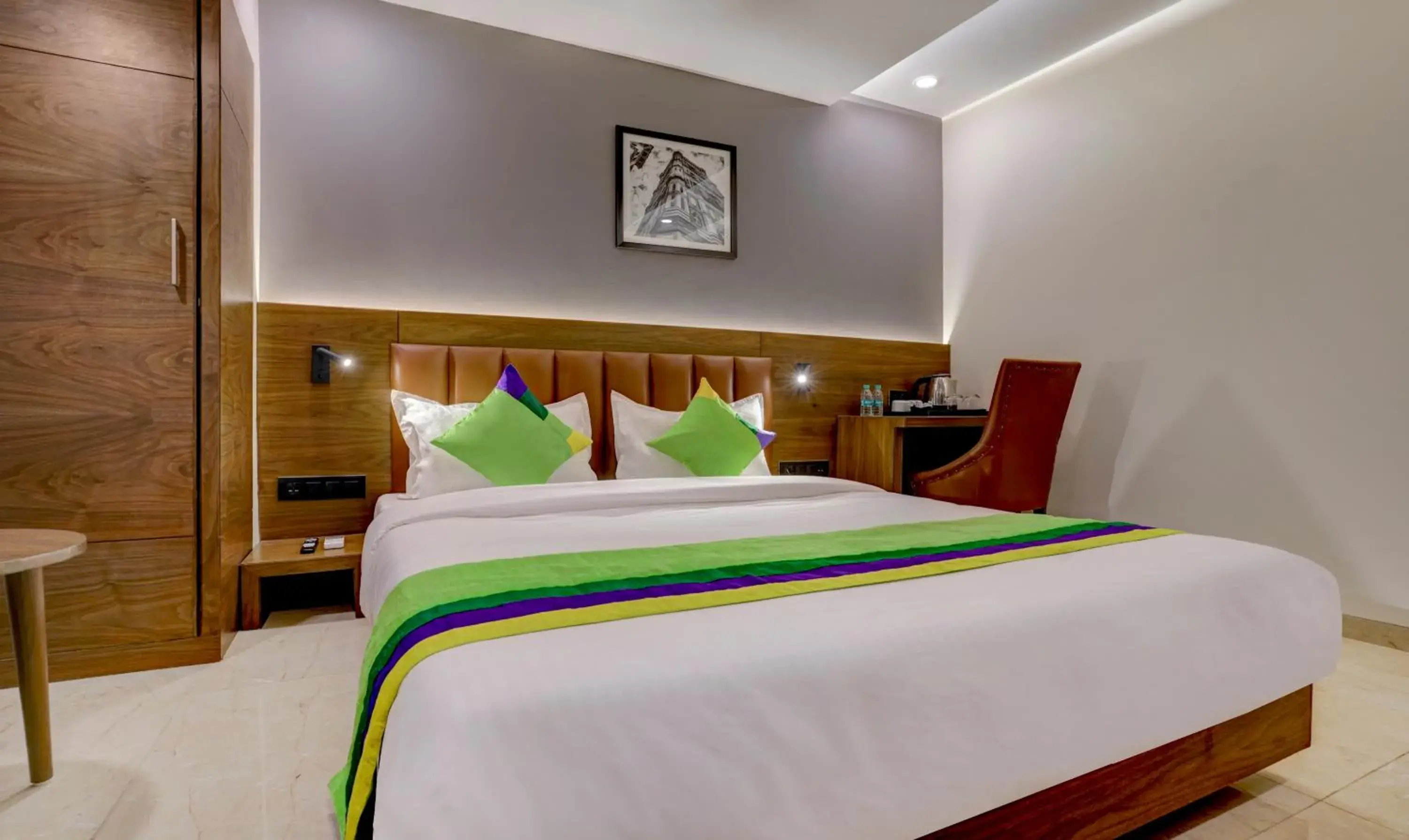 Bedroom, Bed in Treebo Castle Rock Inn Bedroom, Bed in Treebo Castle Rock Inn