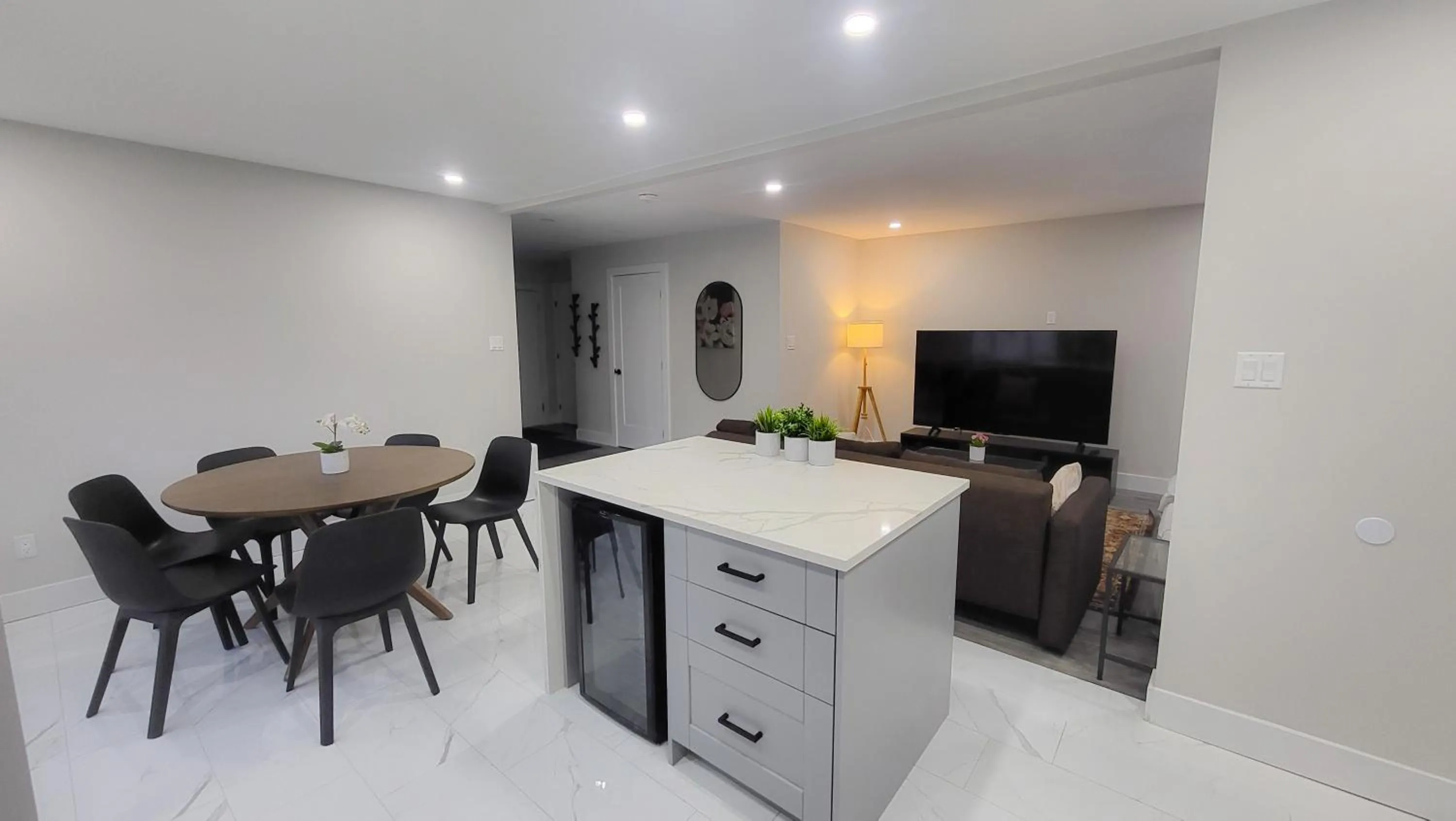 Communal lounge/ TV room in JstLikeHome - Serenity Suites & Guesthouse