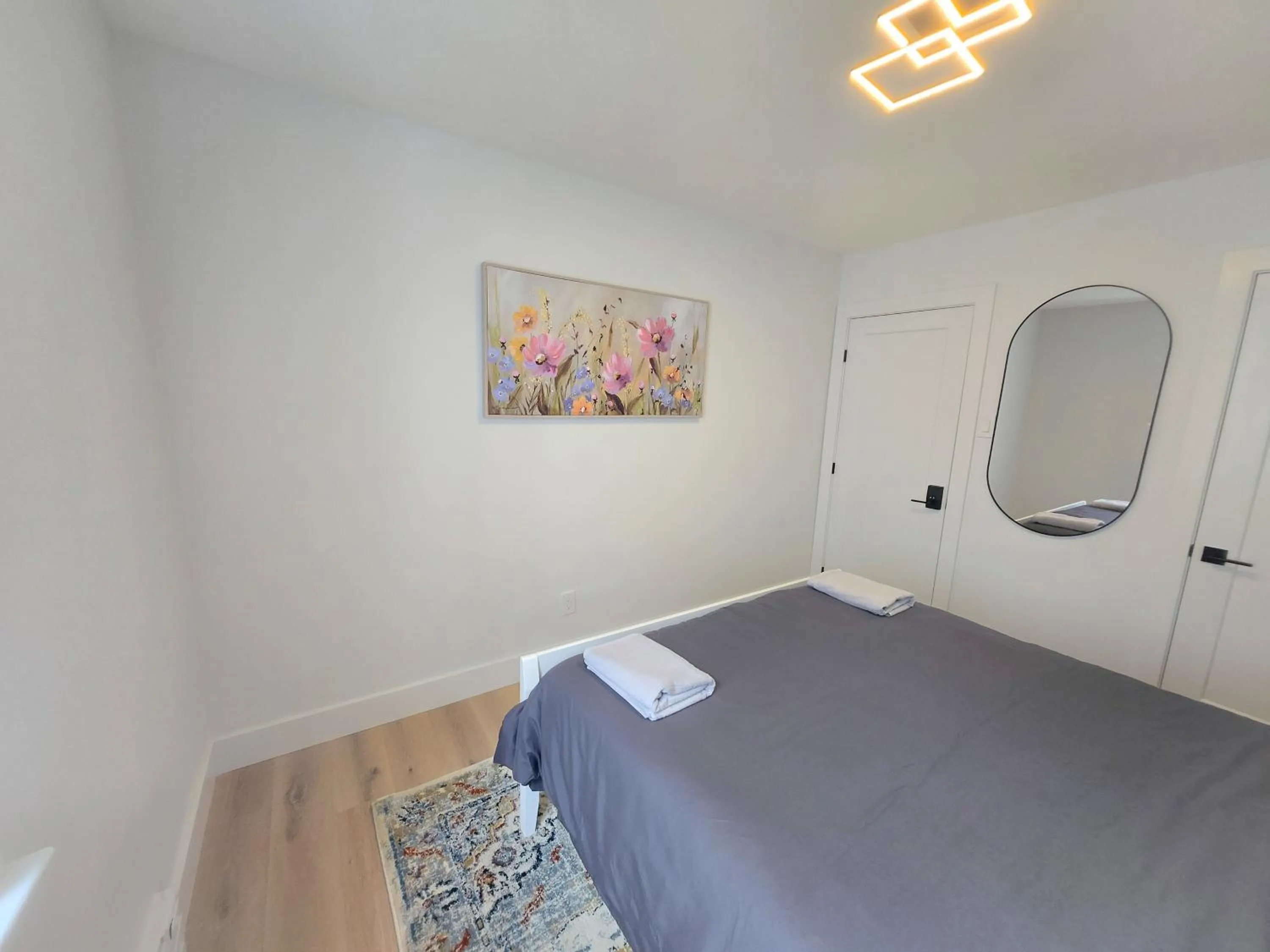 Bed in JstLikeHome - Serenity Suites & Guesthouse