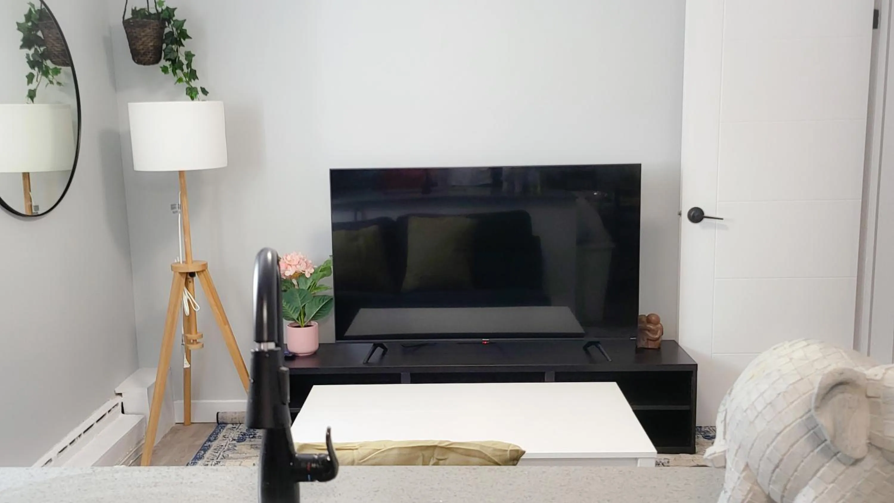 JstLikeHome - Serenity Suites & Guesthouse