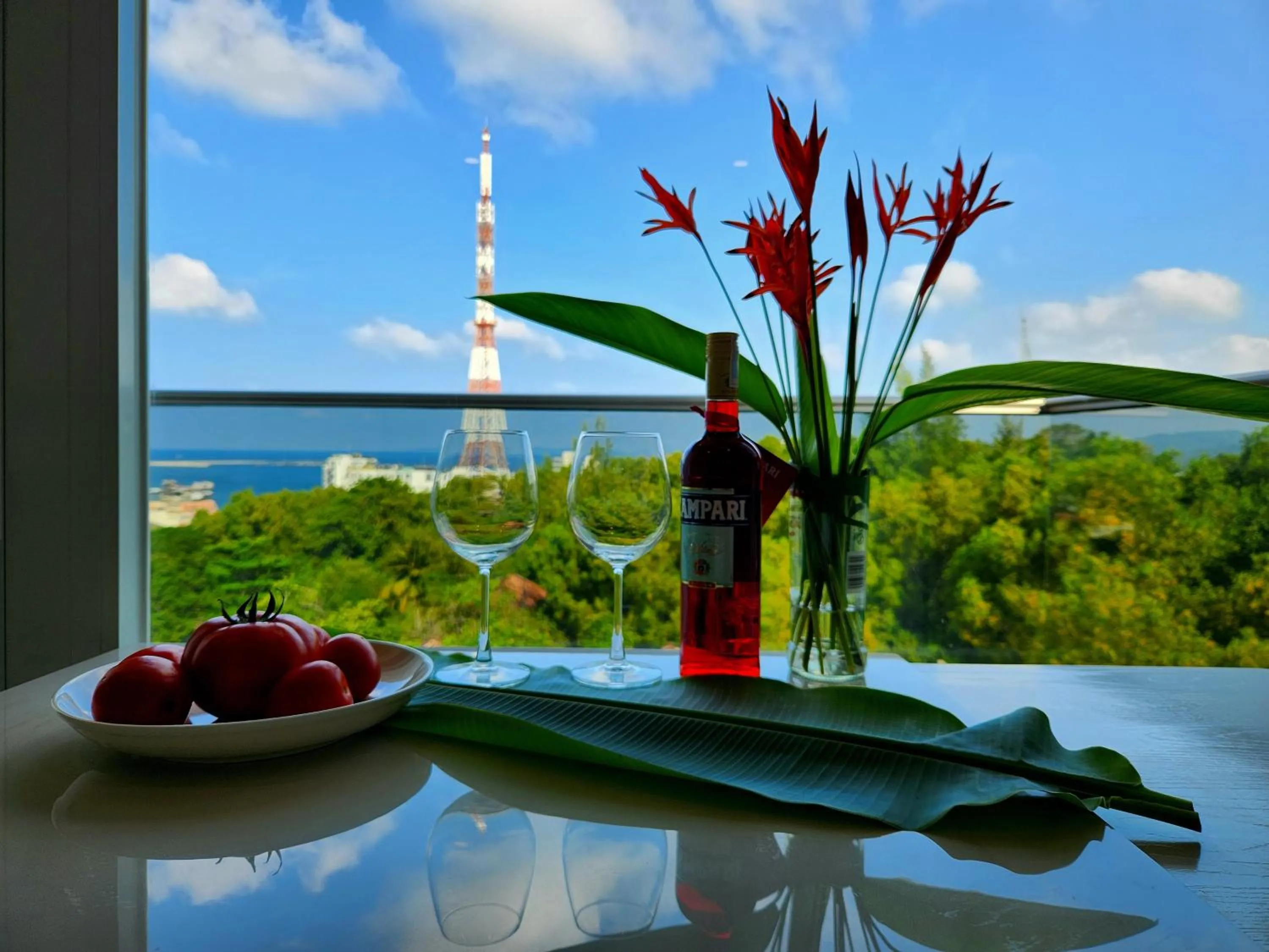 Day in Mi Amor Luxury Island Apartment - 3 minutes to the beach