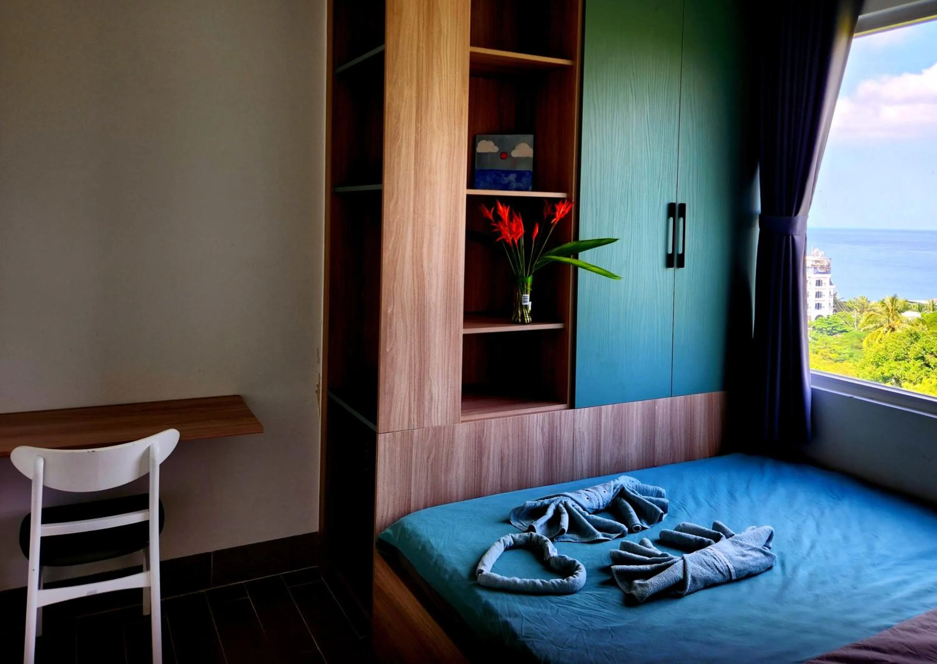 Bed in Mi Amor Luxury Island Apartment - 3 minutes to the beach