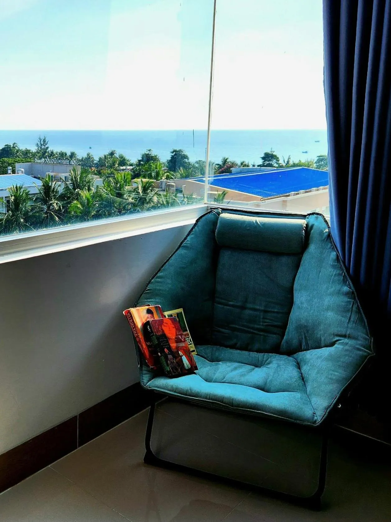 Day in Mi Amor Luxury Island Apartment - 3 minutes to the beach