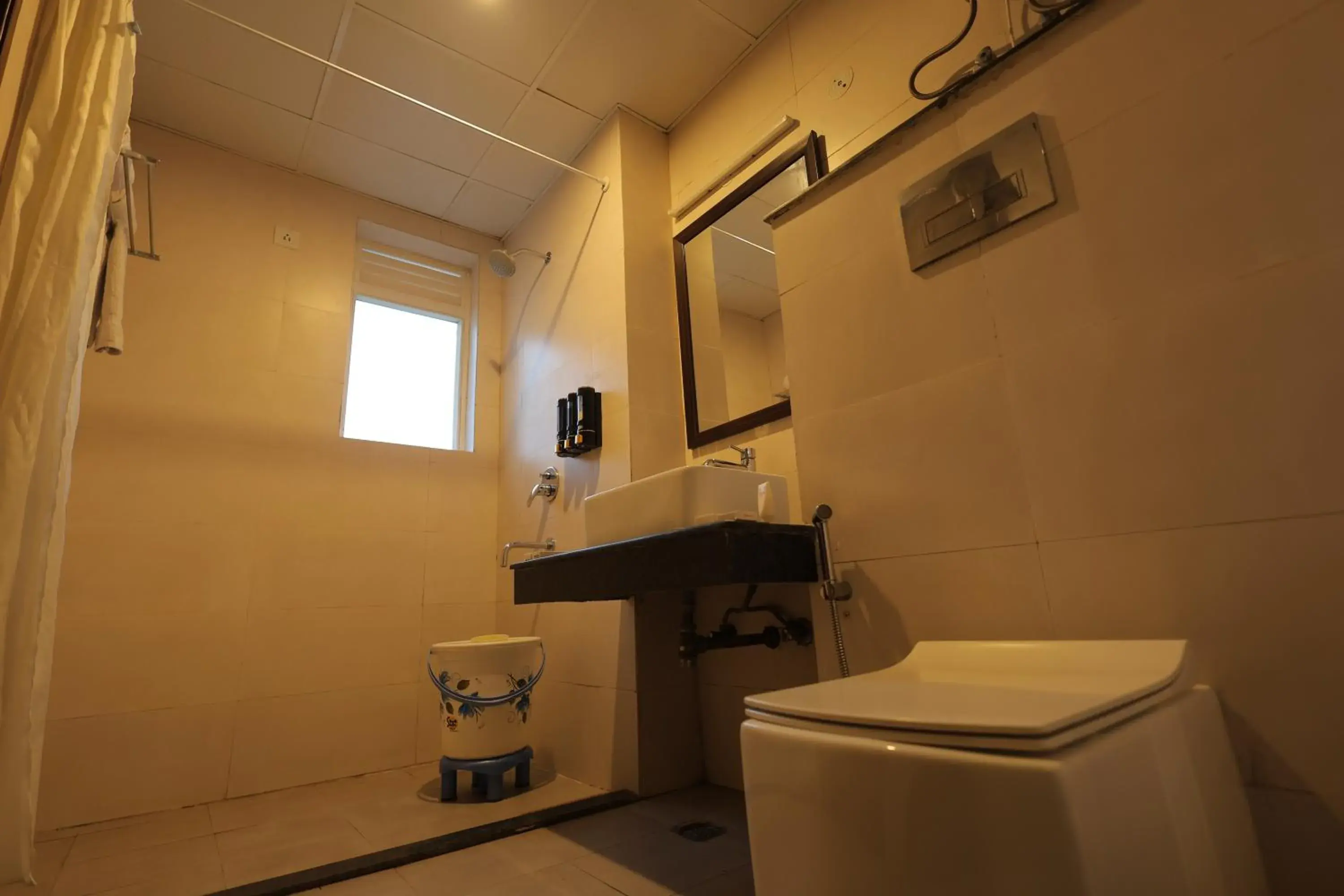 Deluxe Apartment - single occupancy in Hide Away Studios Deluxe Apartment - single occupancy in Hide Away Studios