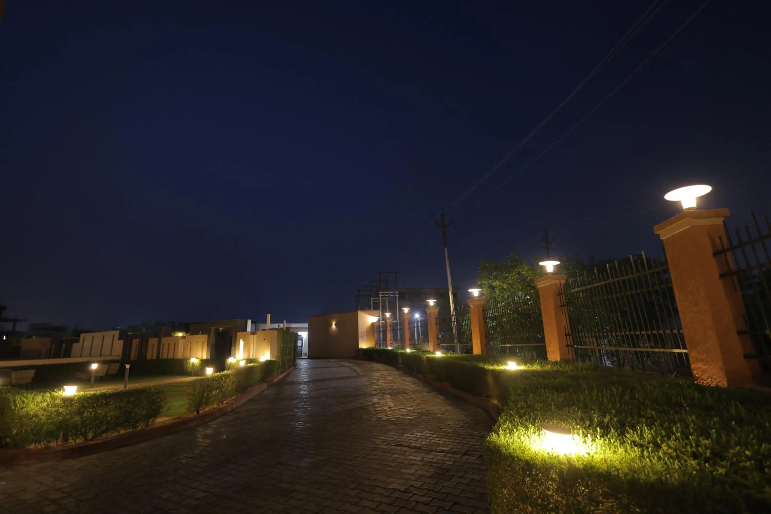 Night in Hide Away Studios