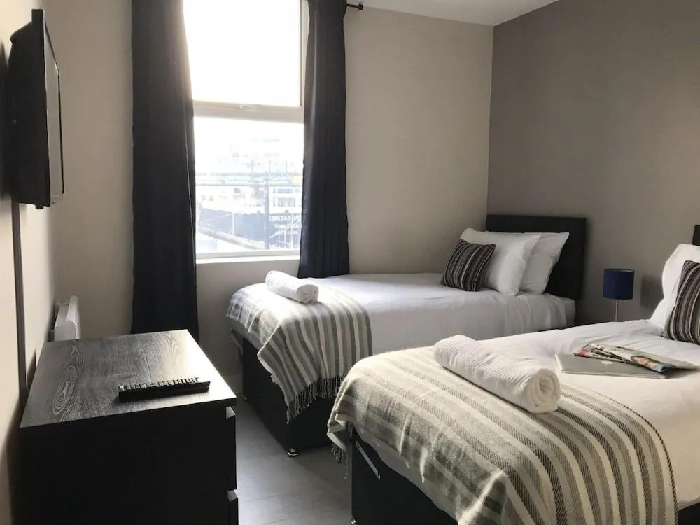 Bed in Dockside Lodge