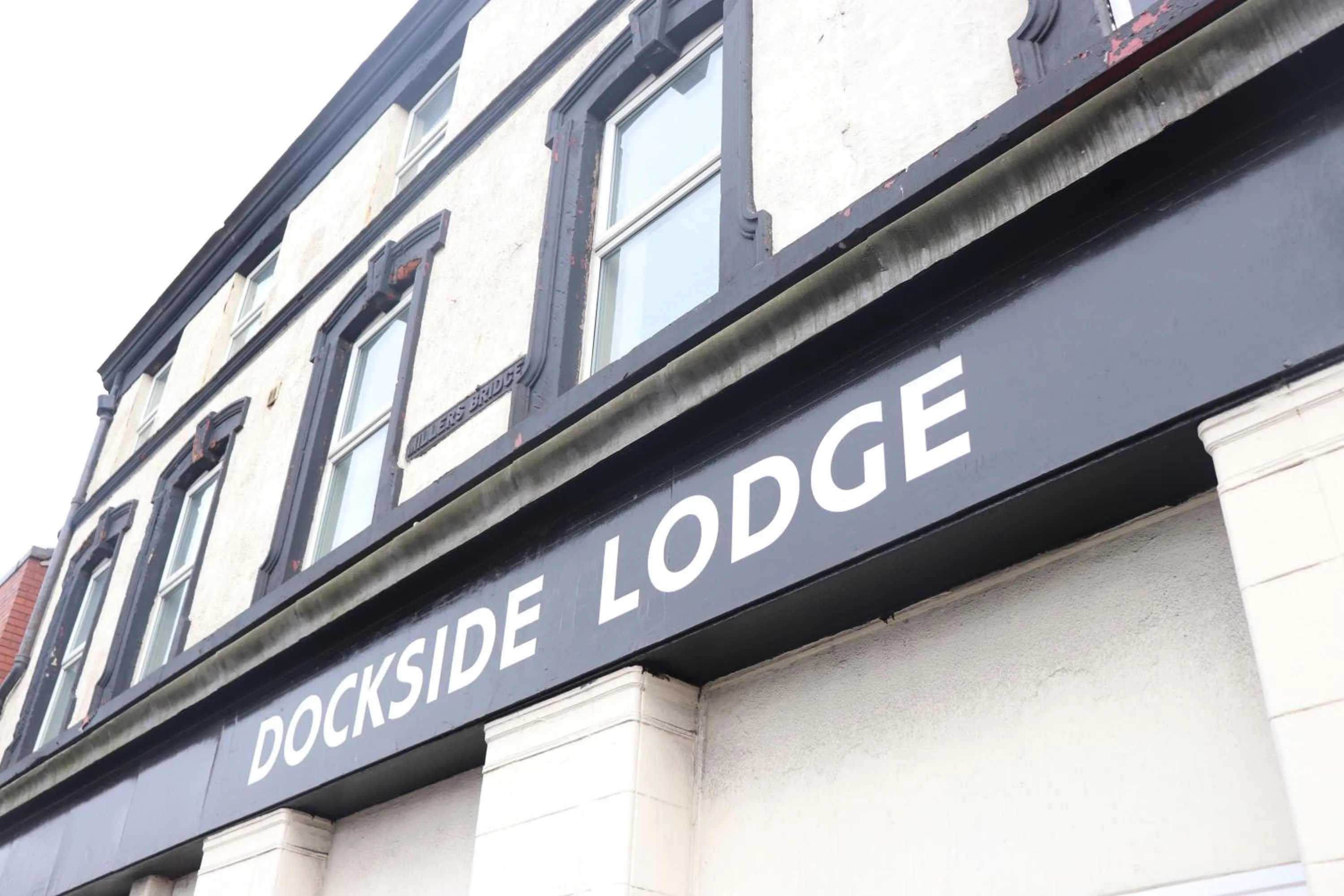 Dockside Lodge
