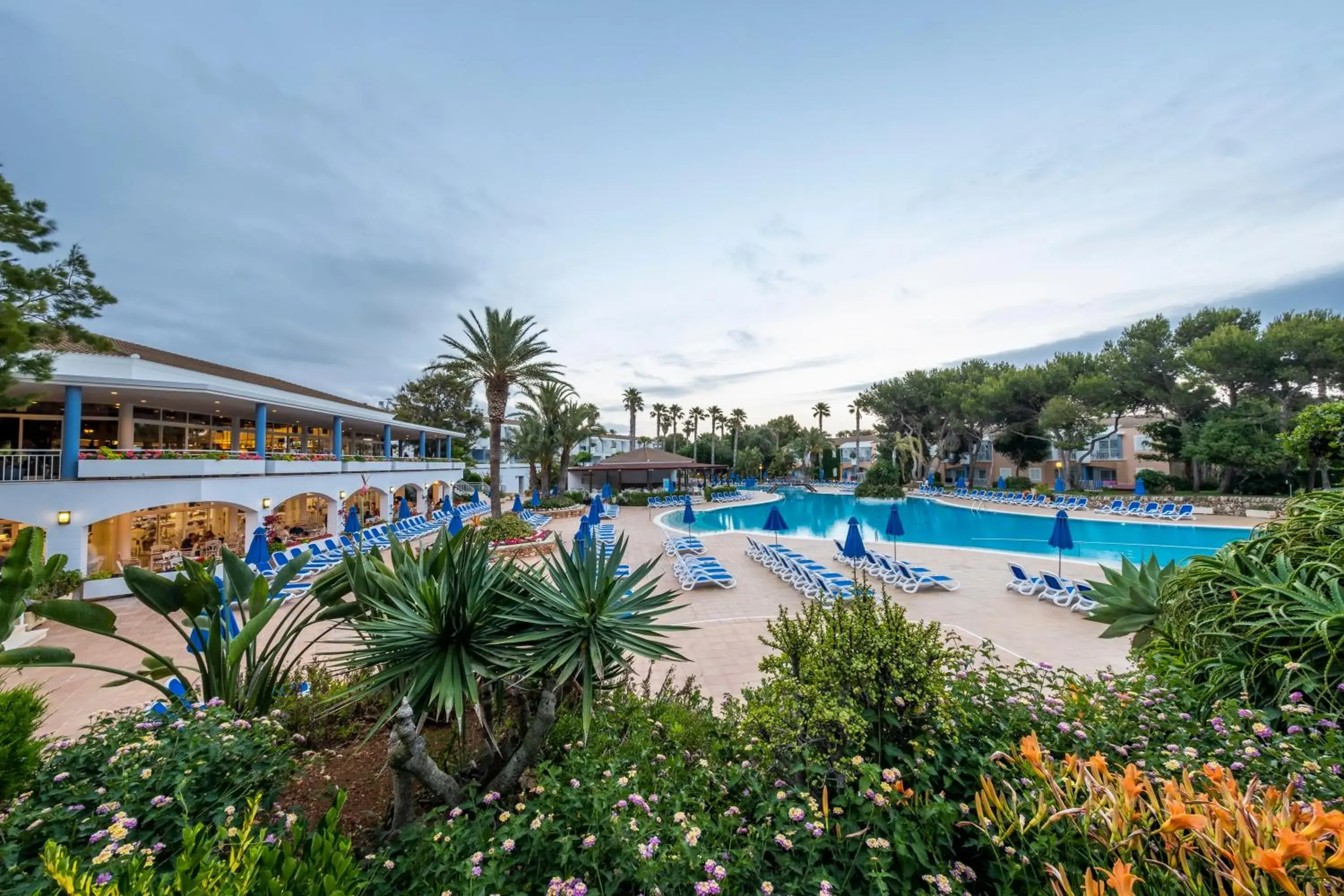 Pool view in Sagitario Princesa Playa Pool view in Sagitario Princesa Playa
