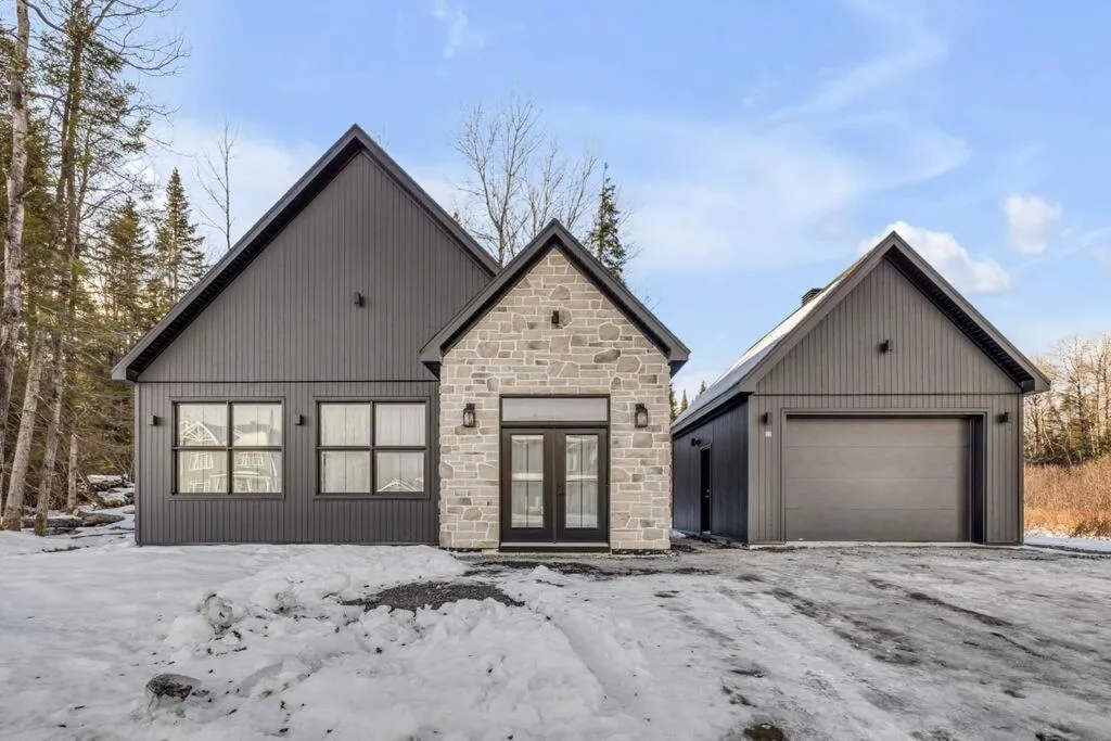 Property building in Initial / Solden / MSA