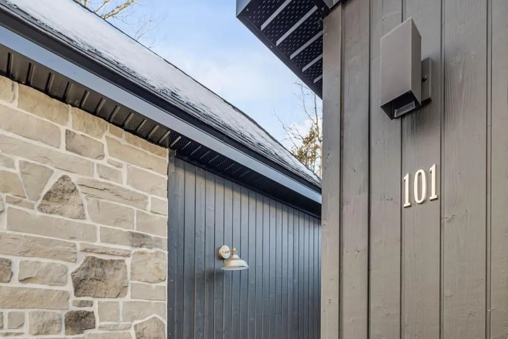 Property building in Initial / Solden / MSA