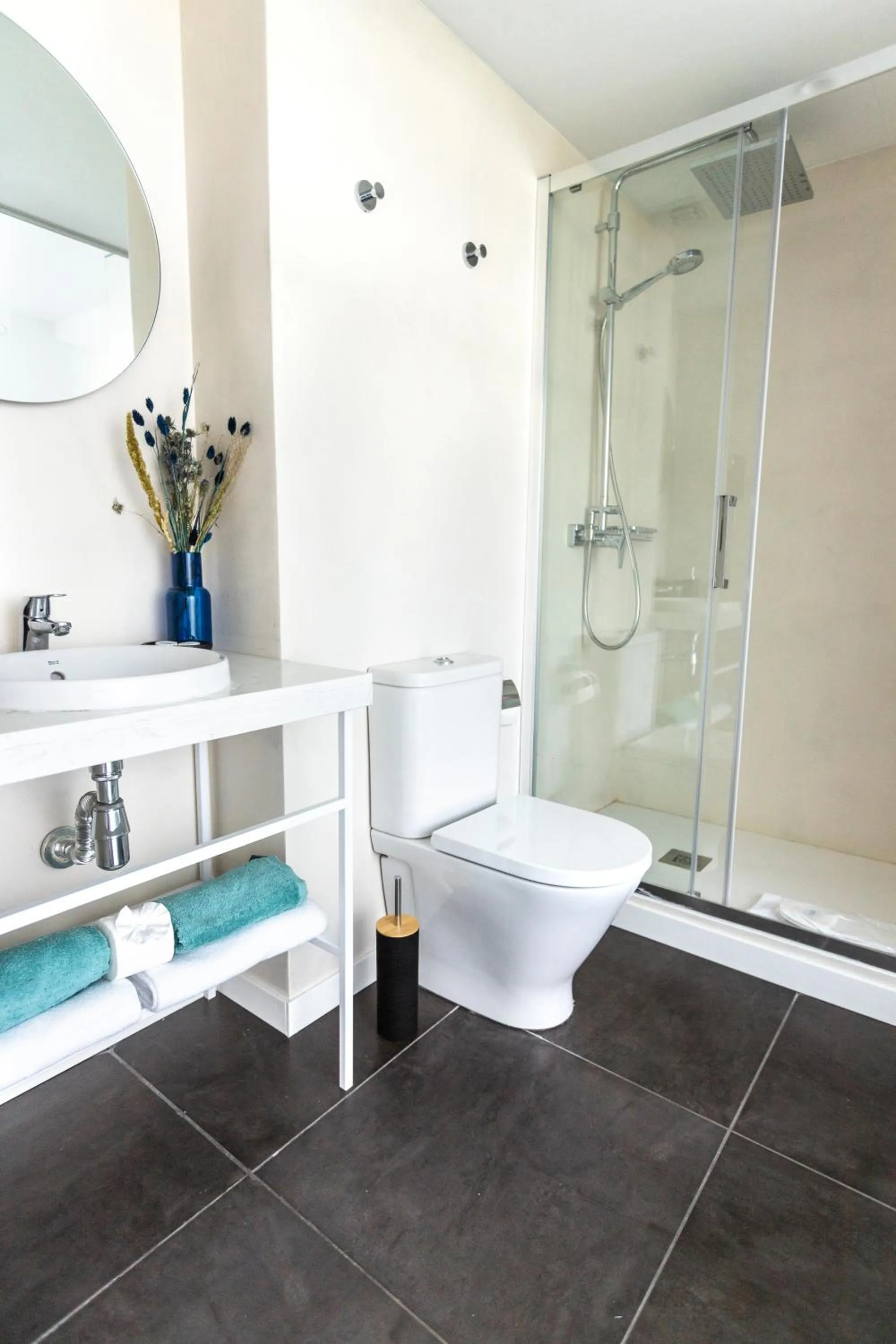 Bathroom in Hotel 54 Barceloneta