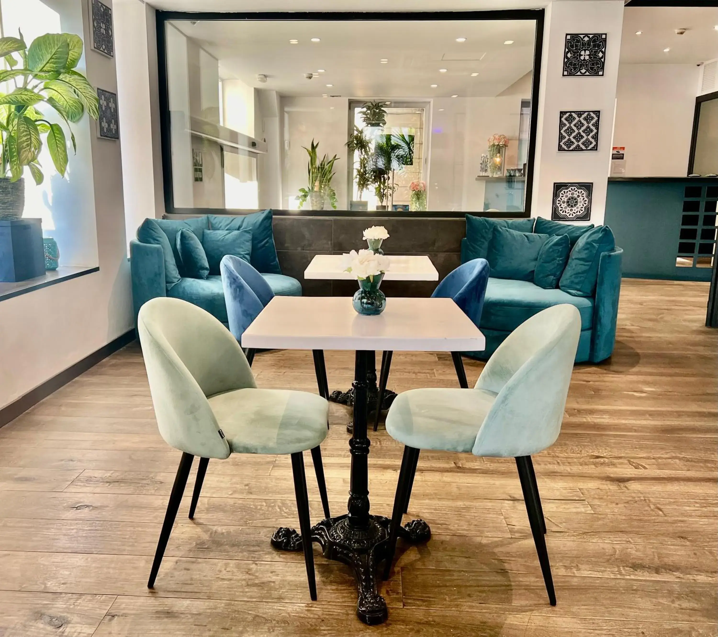 Lounge or bar in Hotel 54 Barceloneta Lounge or bar in Hotel 54 Barceloneta