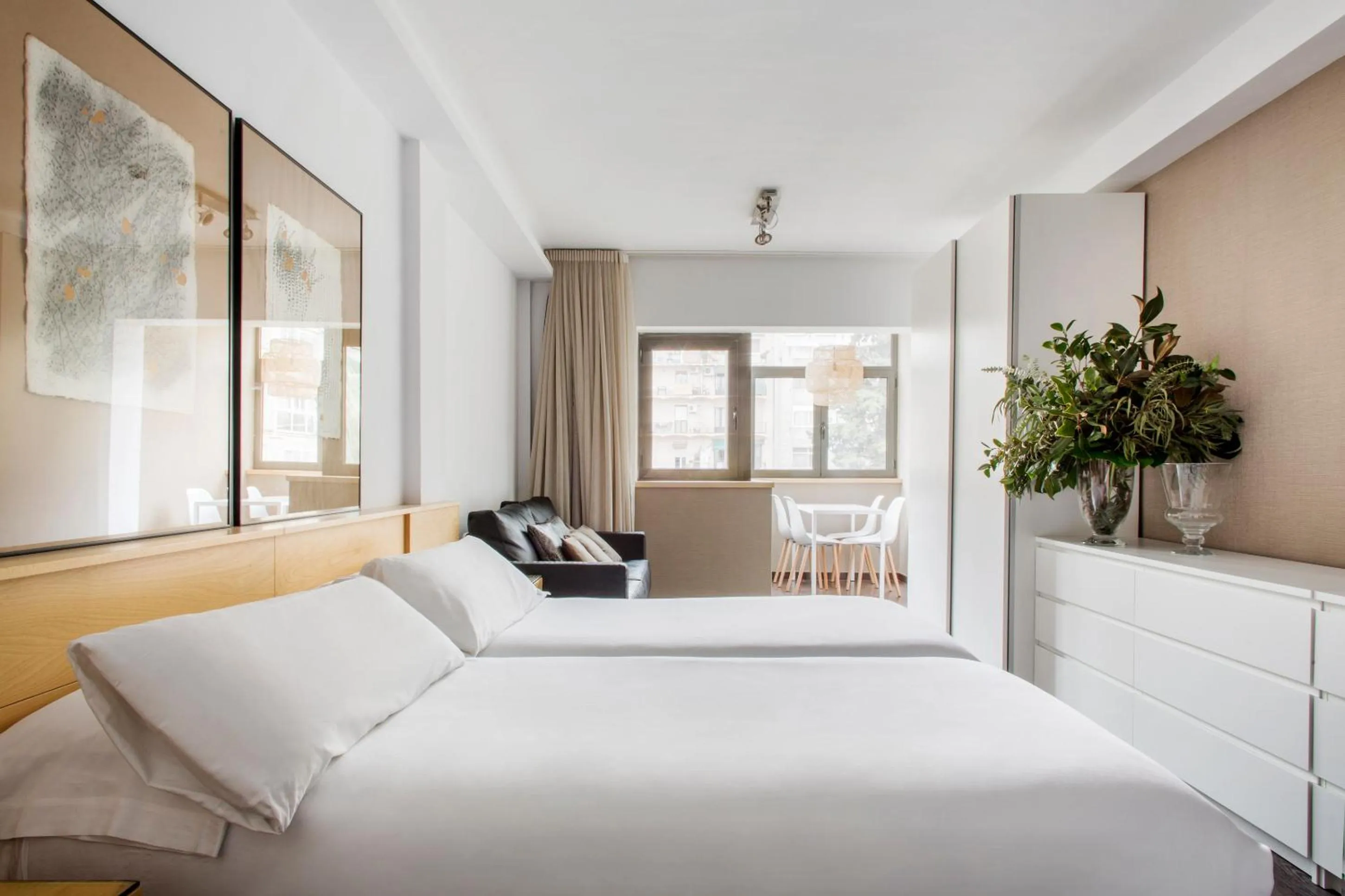 Bedroom, Bed in Barcelona Apartment Aramunt