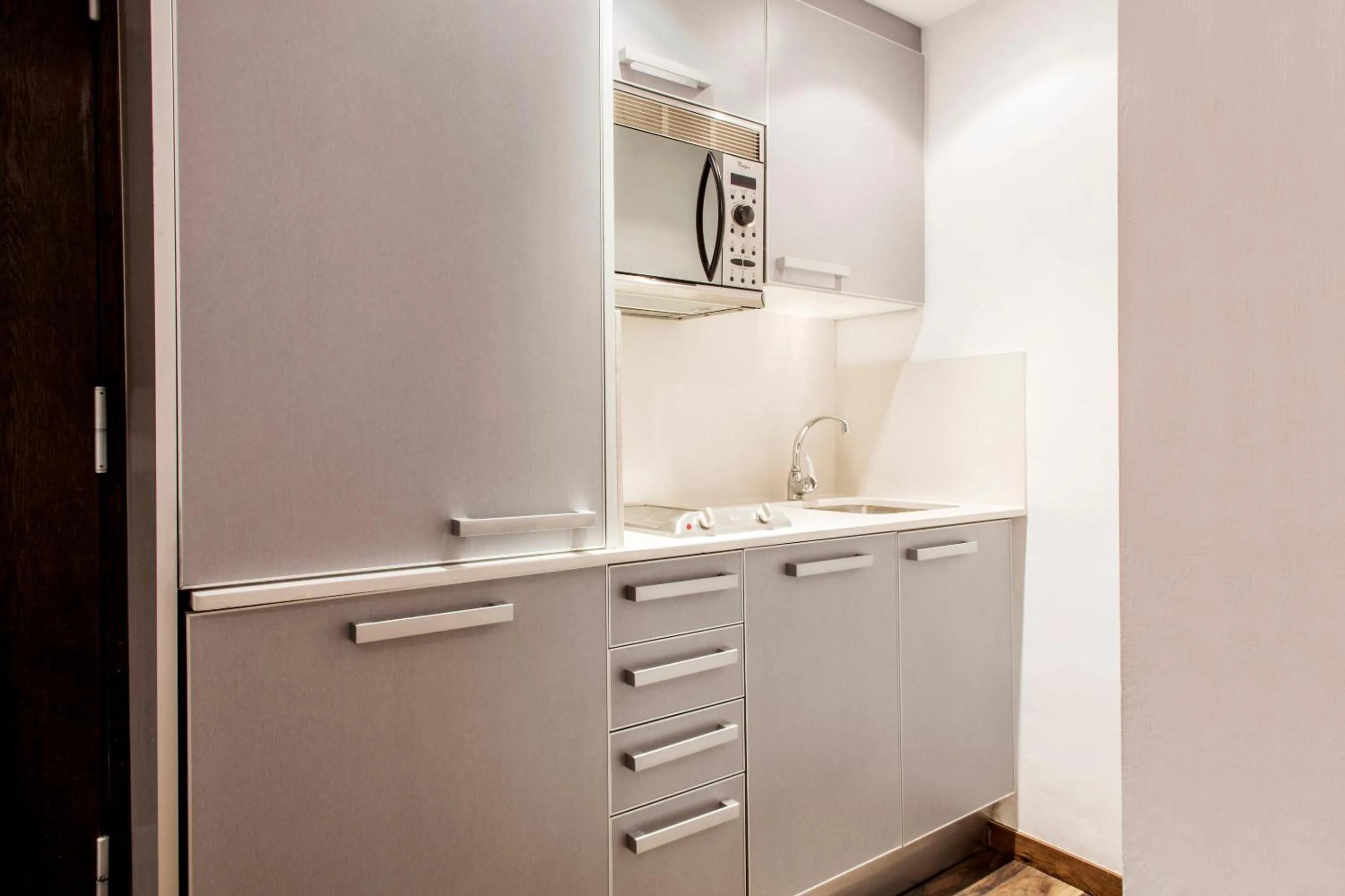 Kitchen or kitchenette in Barcelona Apartment Aramunt