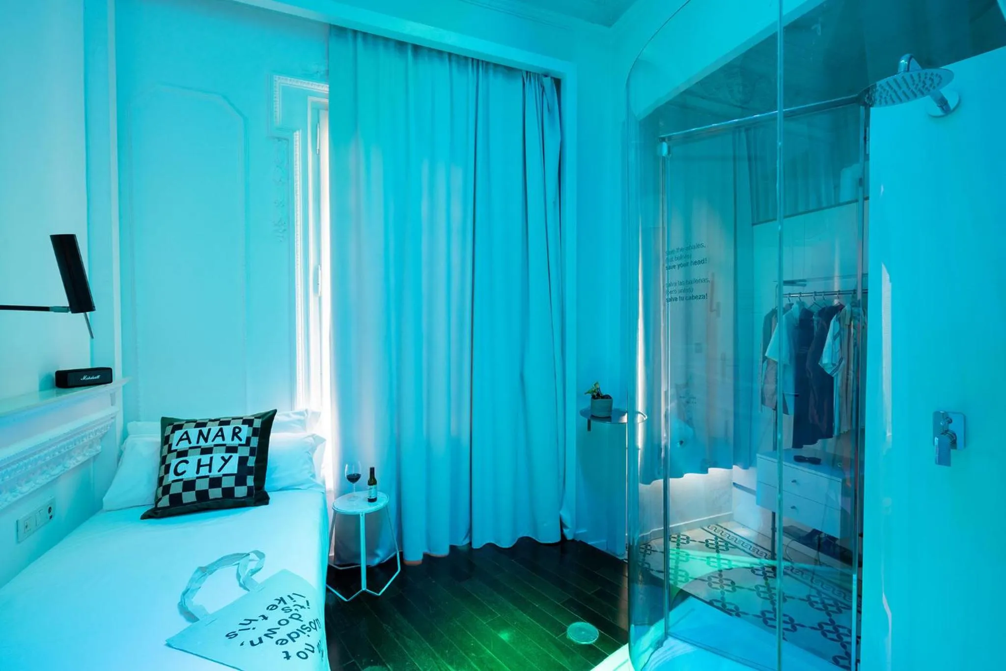 Bedroom, Bed in Chic & Basic Born Boutique Hotel