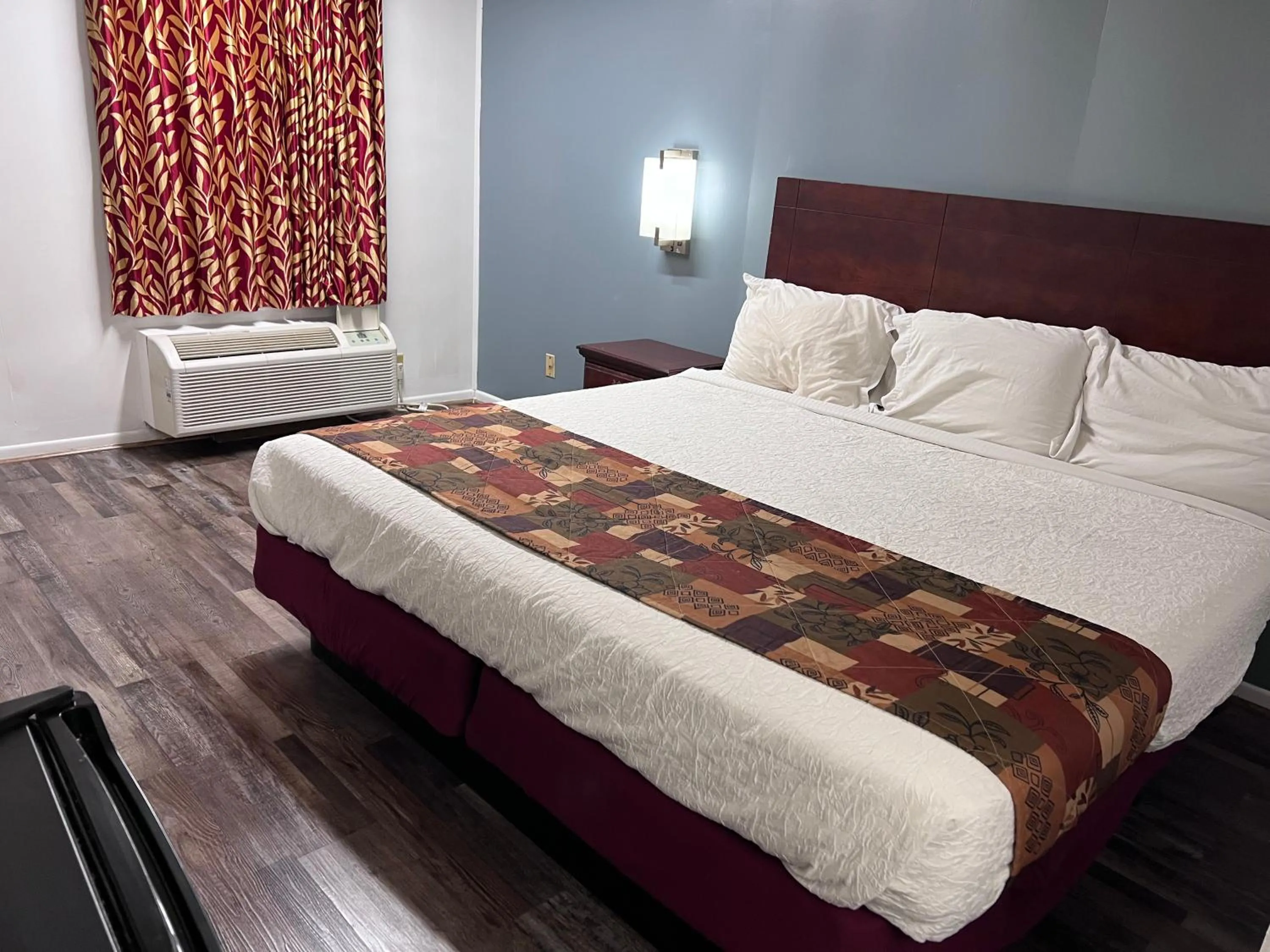 Smith Motel