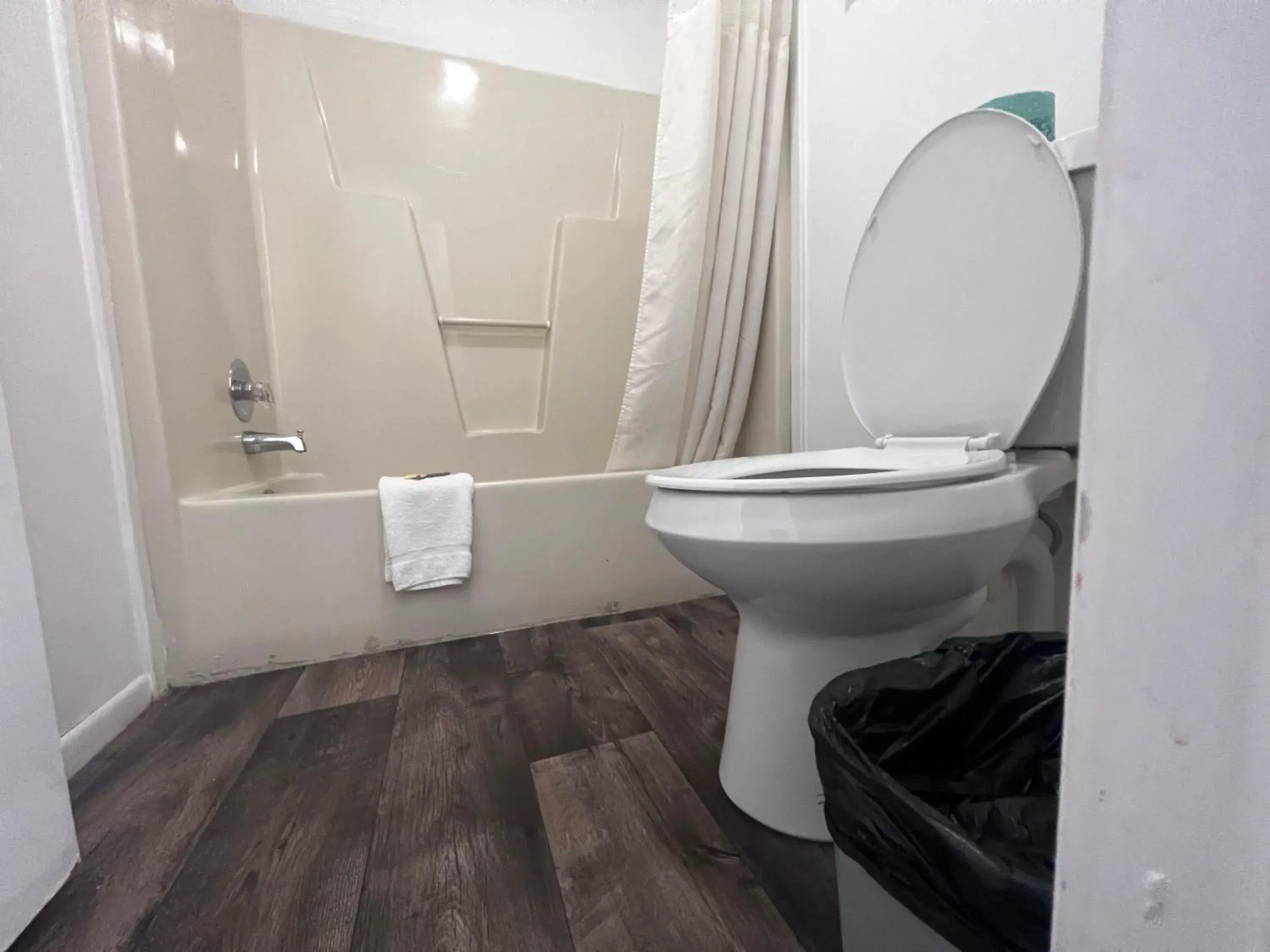 King Room - single occupancy in Smith Motel King Room - single occupancy in Smith Motel
