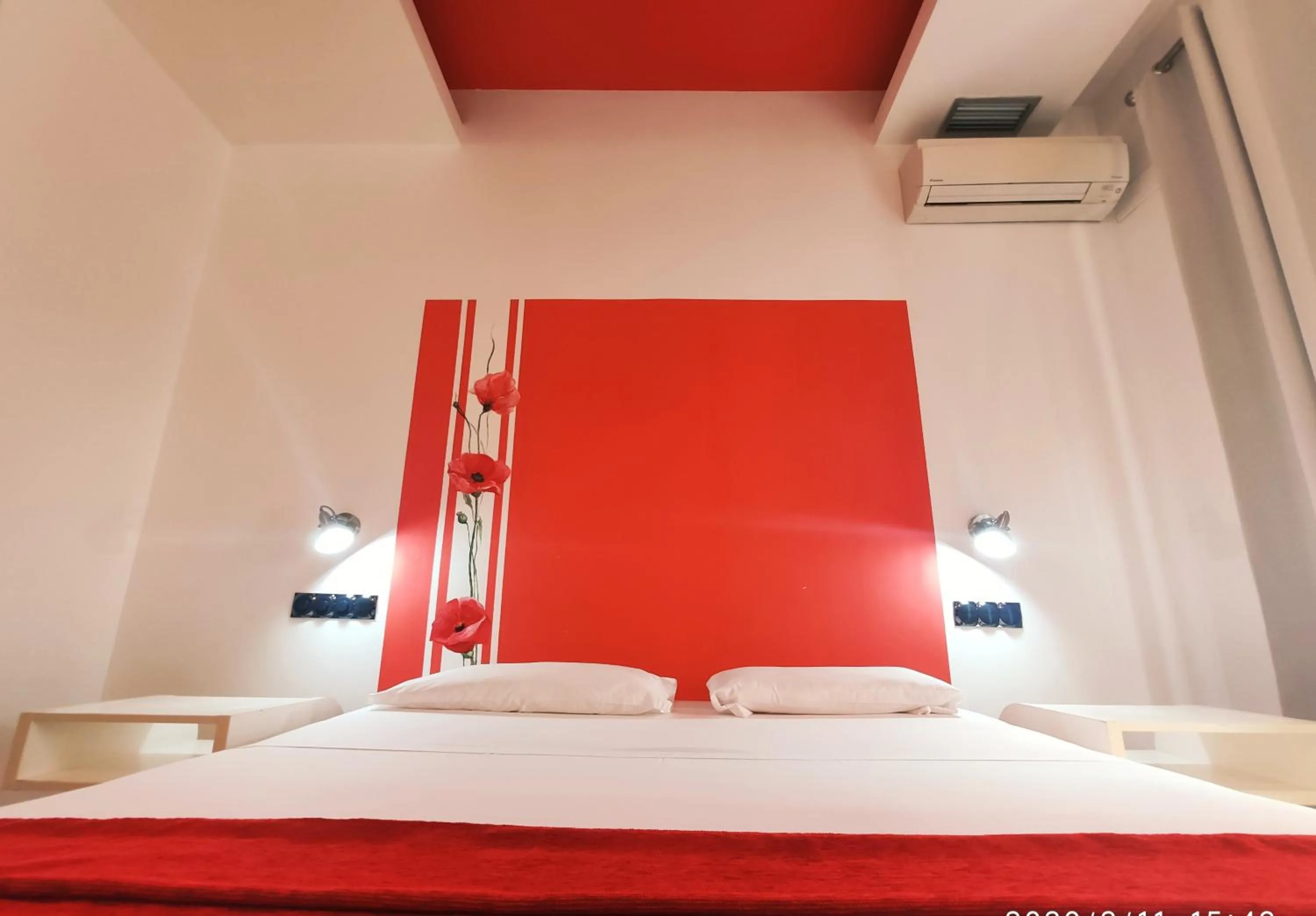 Bedroom, Bed in Hostal Santa Ana Colors