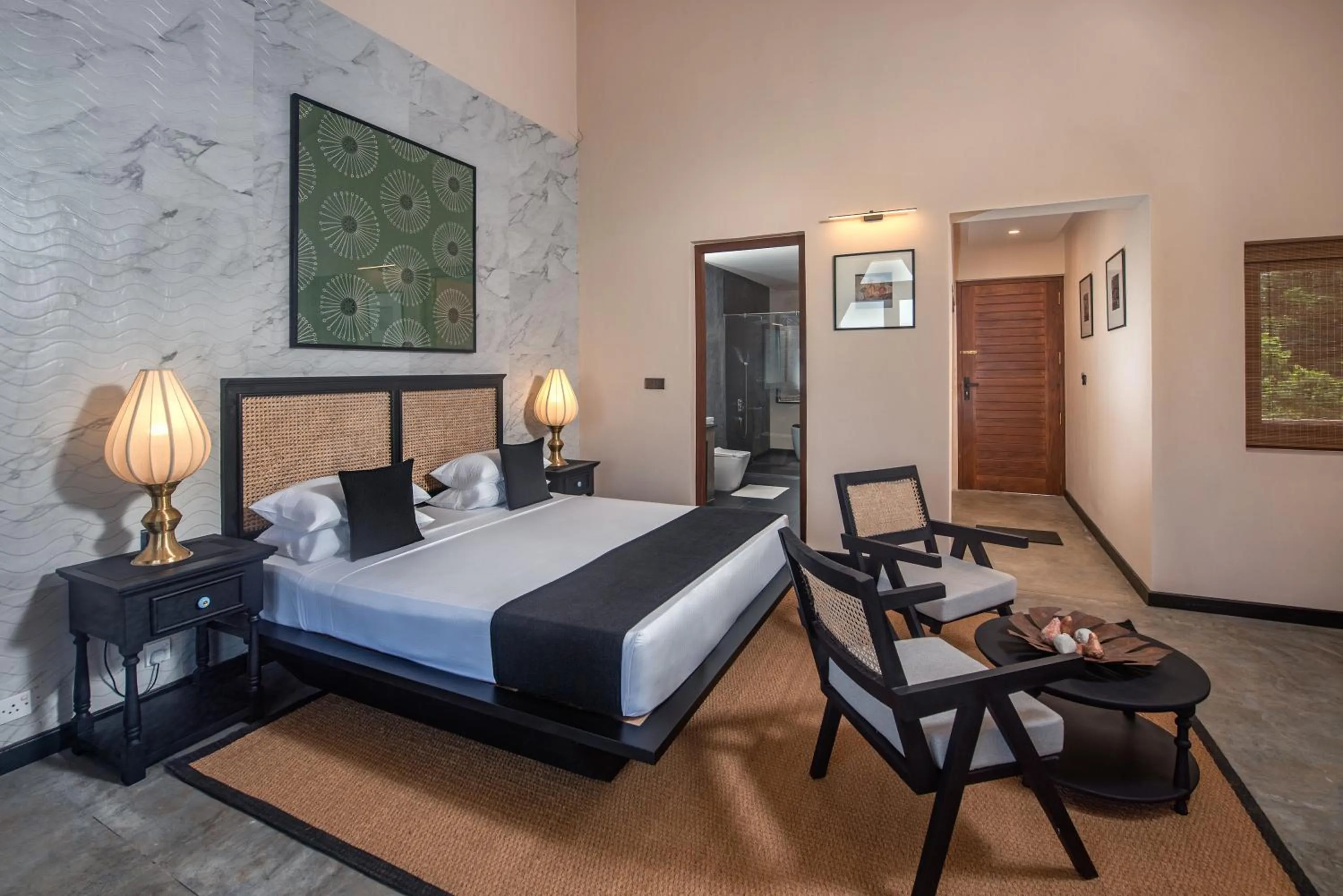 Photo of the whole room, Bed in Ceylon Breeze Sigiriya