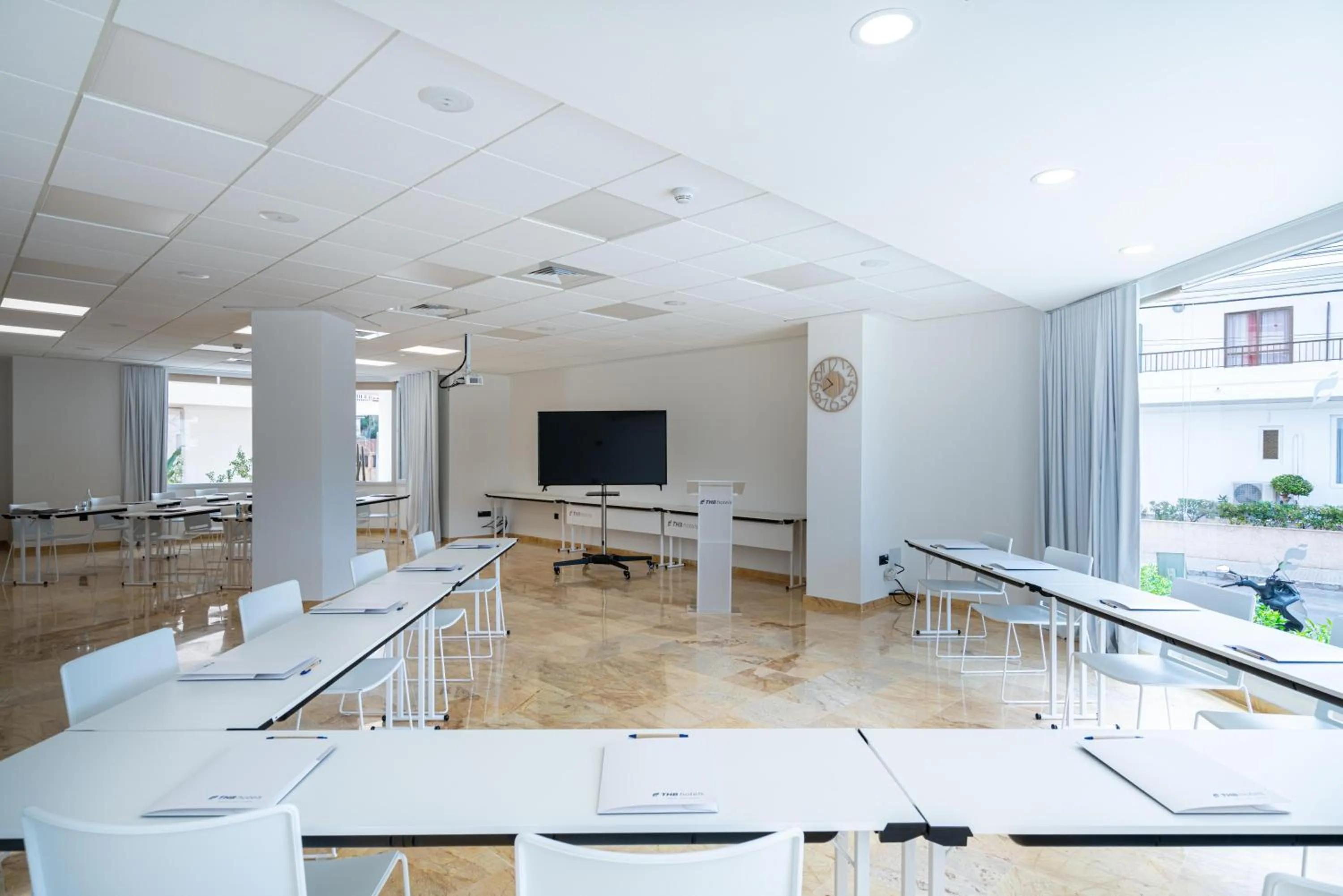 Meeting/conference room in THB Maria Isabel - Adults Only