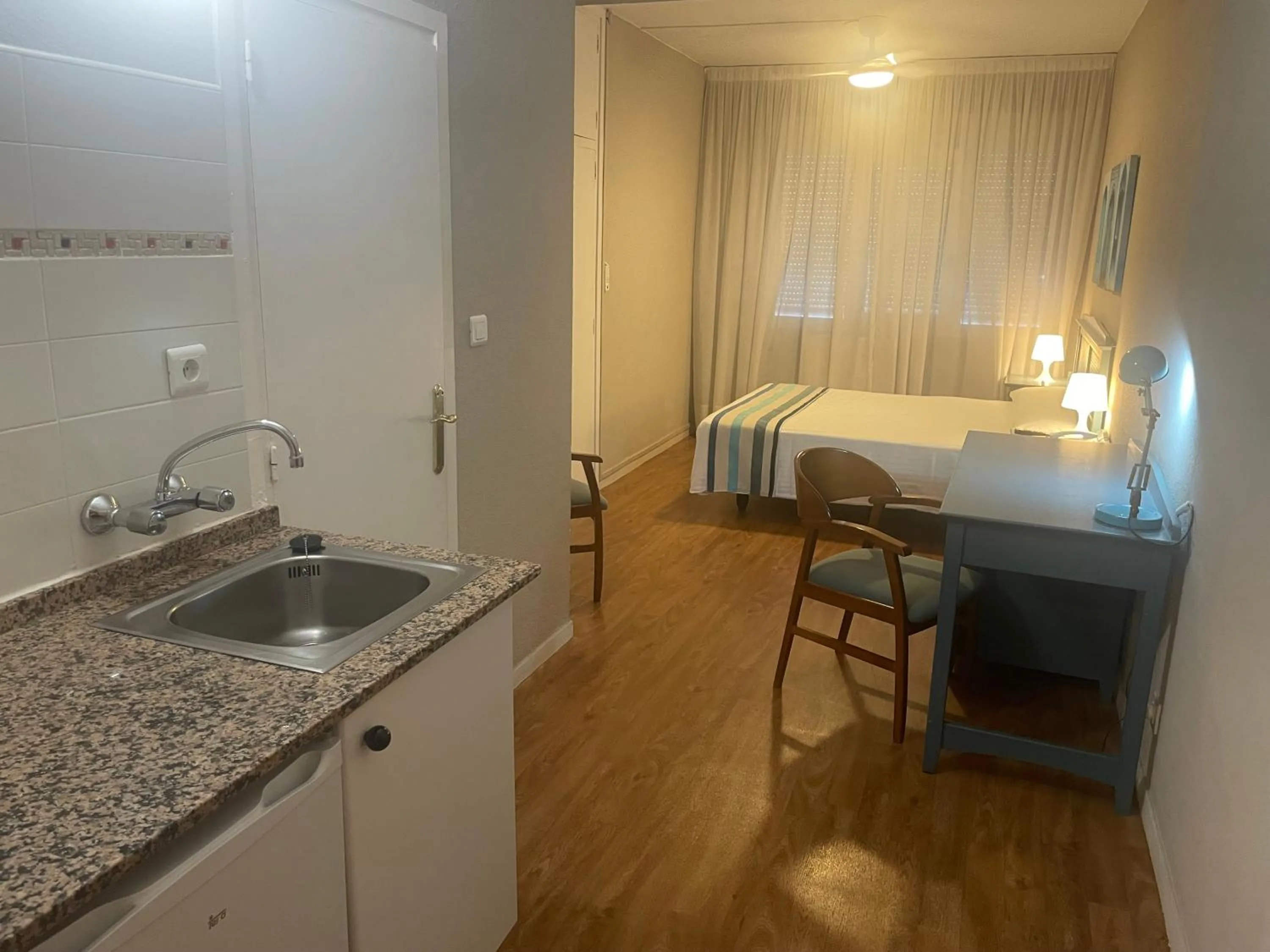 Photo of the whole room in Estudios Aránzazu