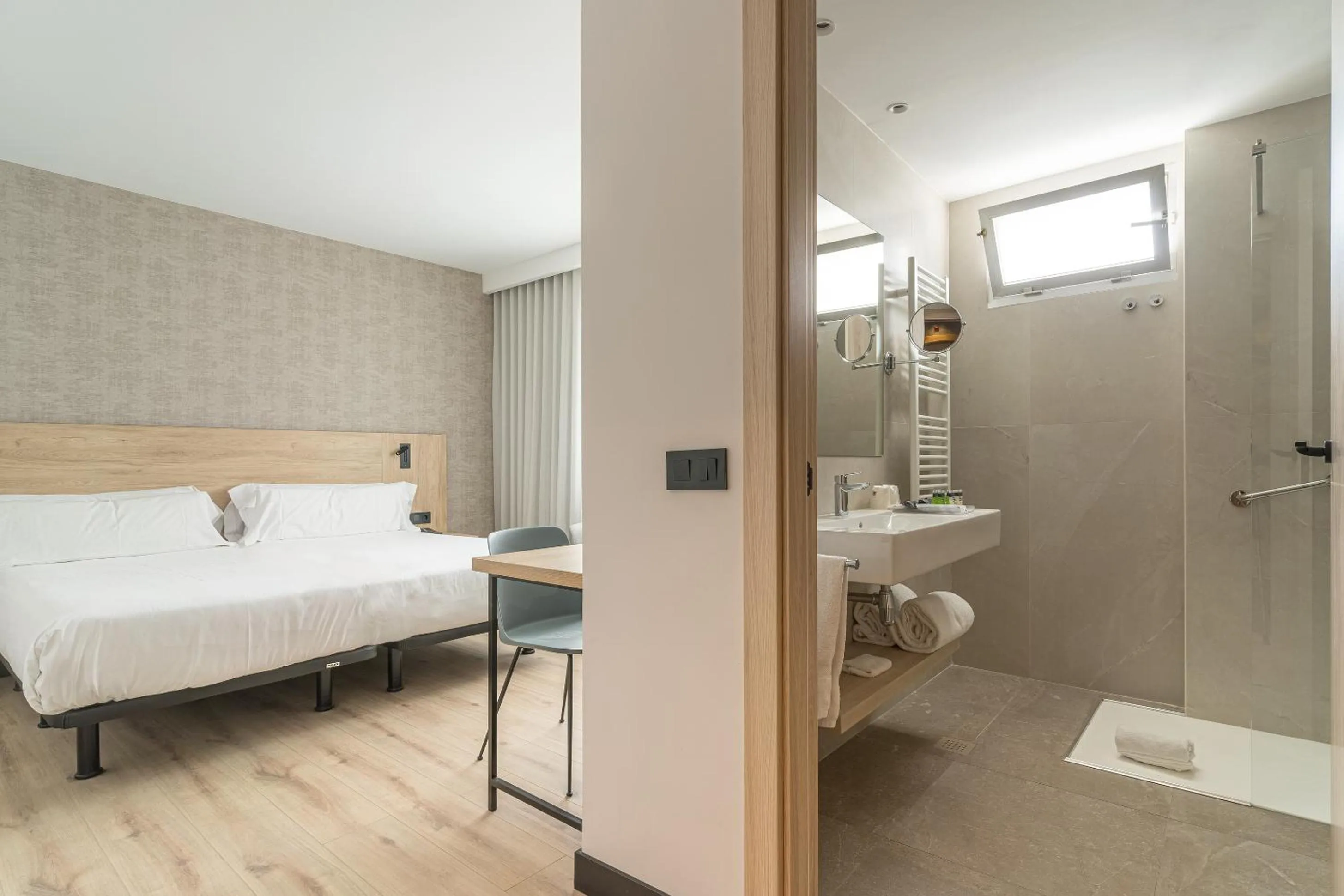 Bed in Hotel Blanca de Navarra