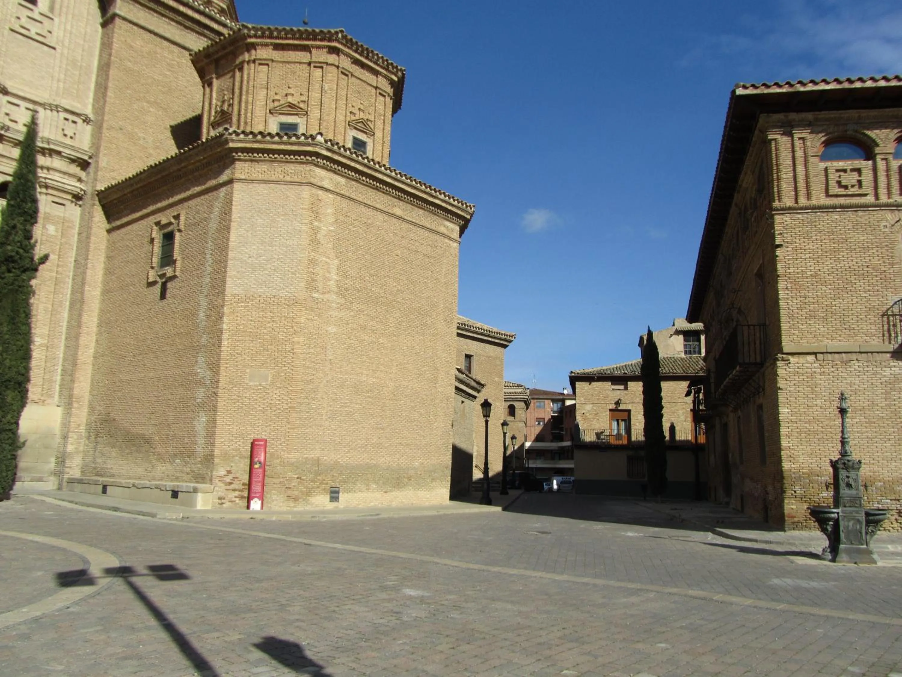 Area and facilities in Hospedería de Alesves